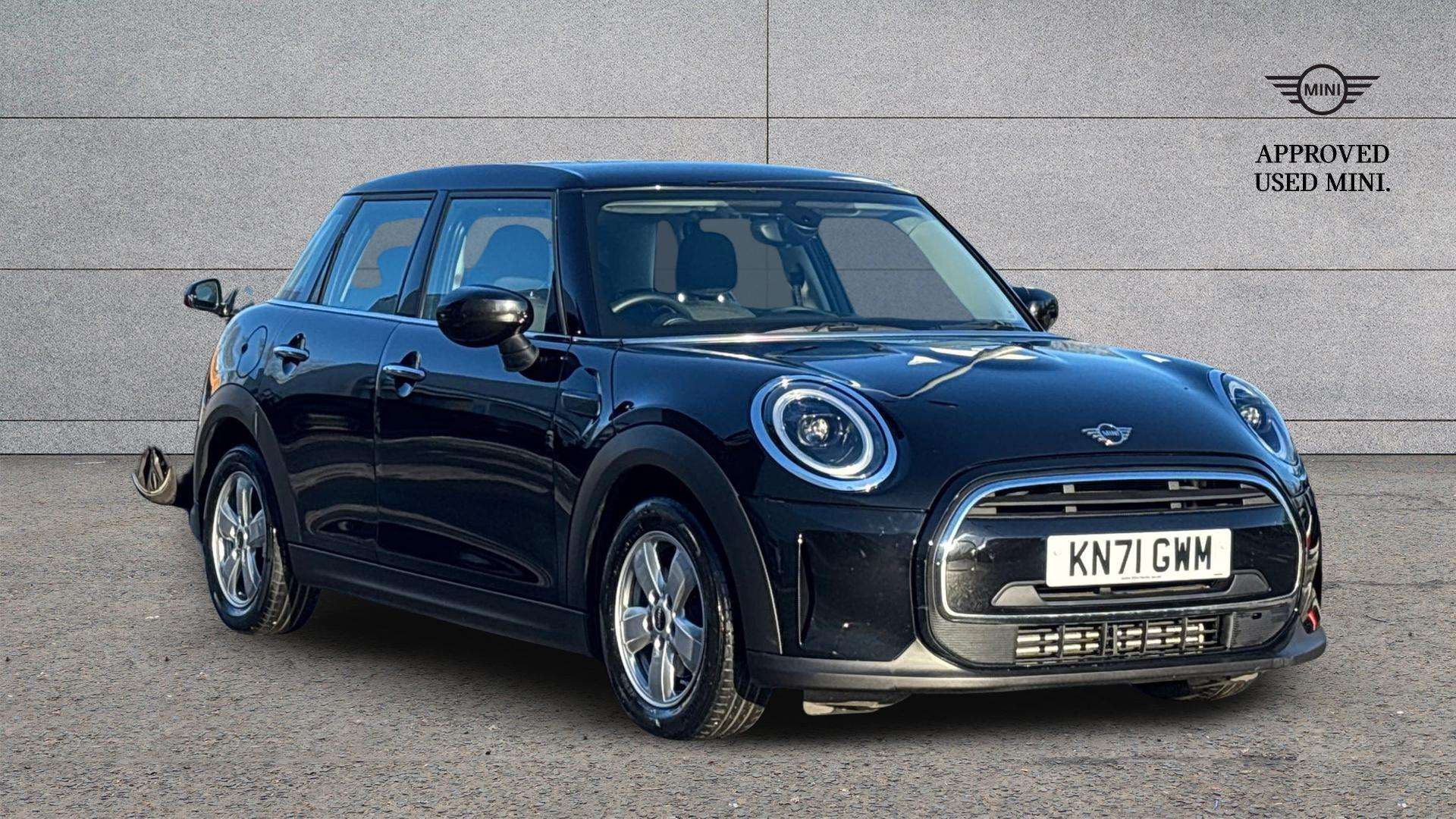 Main listing image - MINI Hatchback 5dr