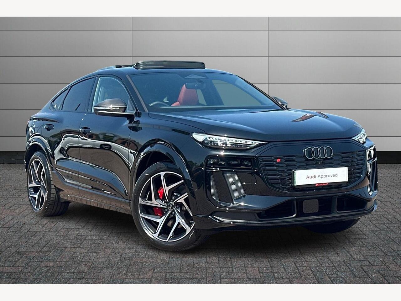 Main listing image - Audi Q6
