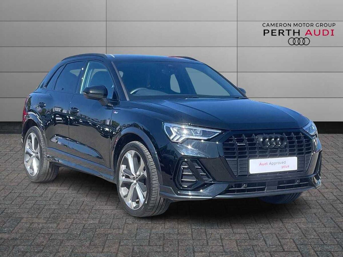 Main listing image - Audi Q3