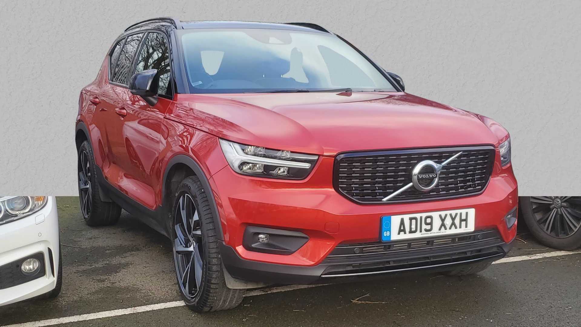 Main listing image - Volvo XC40