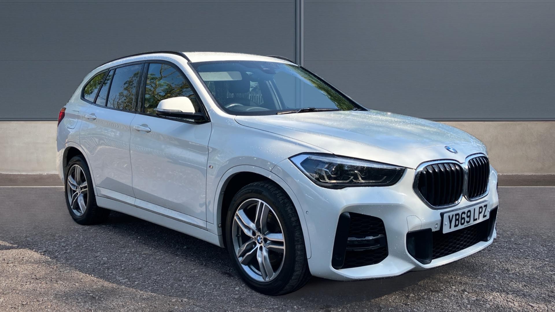 Main listing image - BMW X1