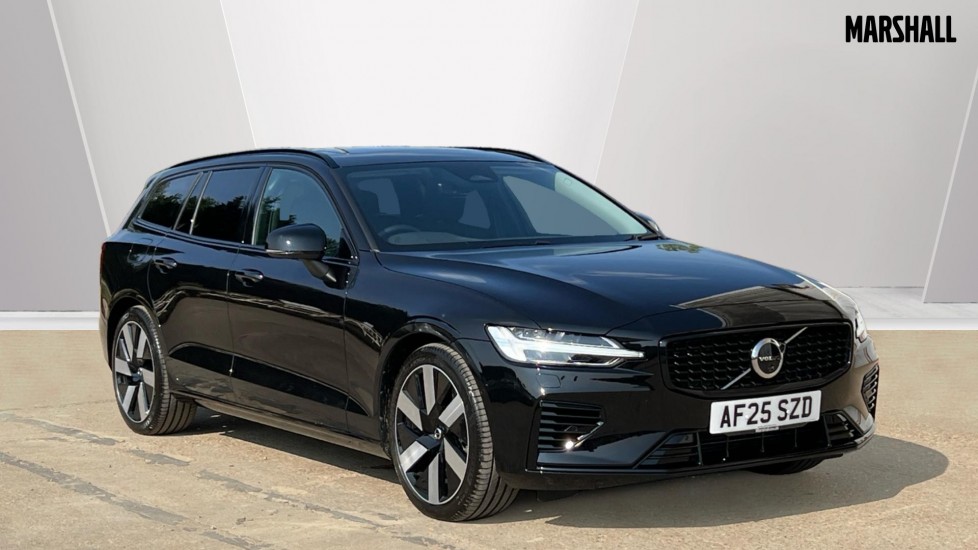 Main listing image - Volvo V60