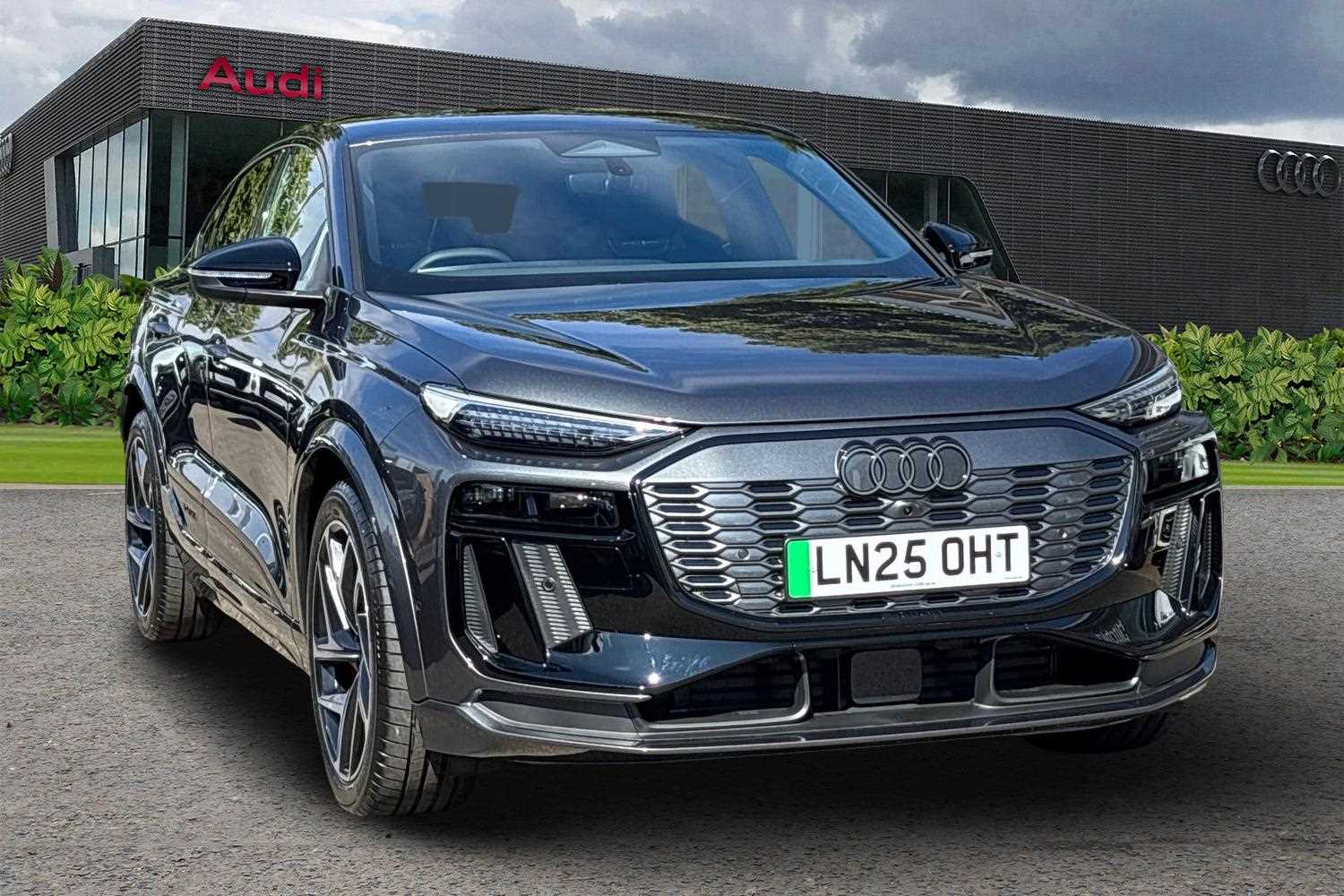 Main listing image - Audi SQ6 e-tron