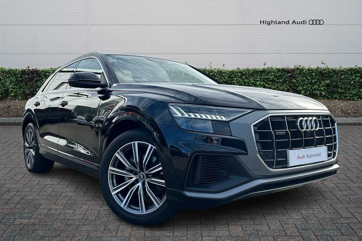 Main listing image - Audi Q8