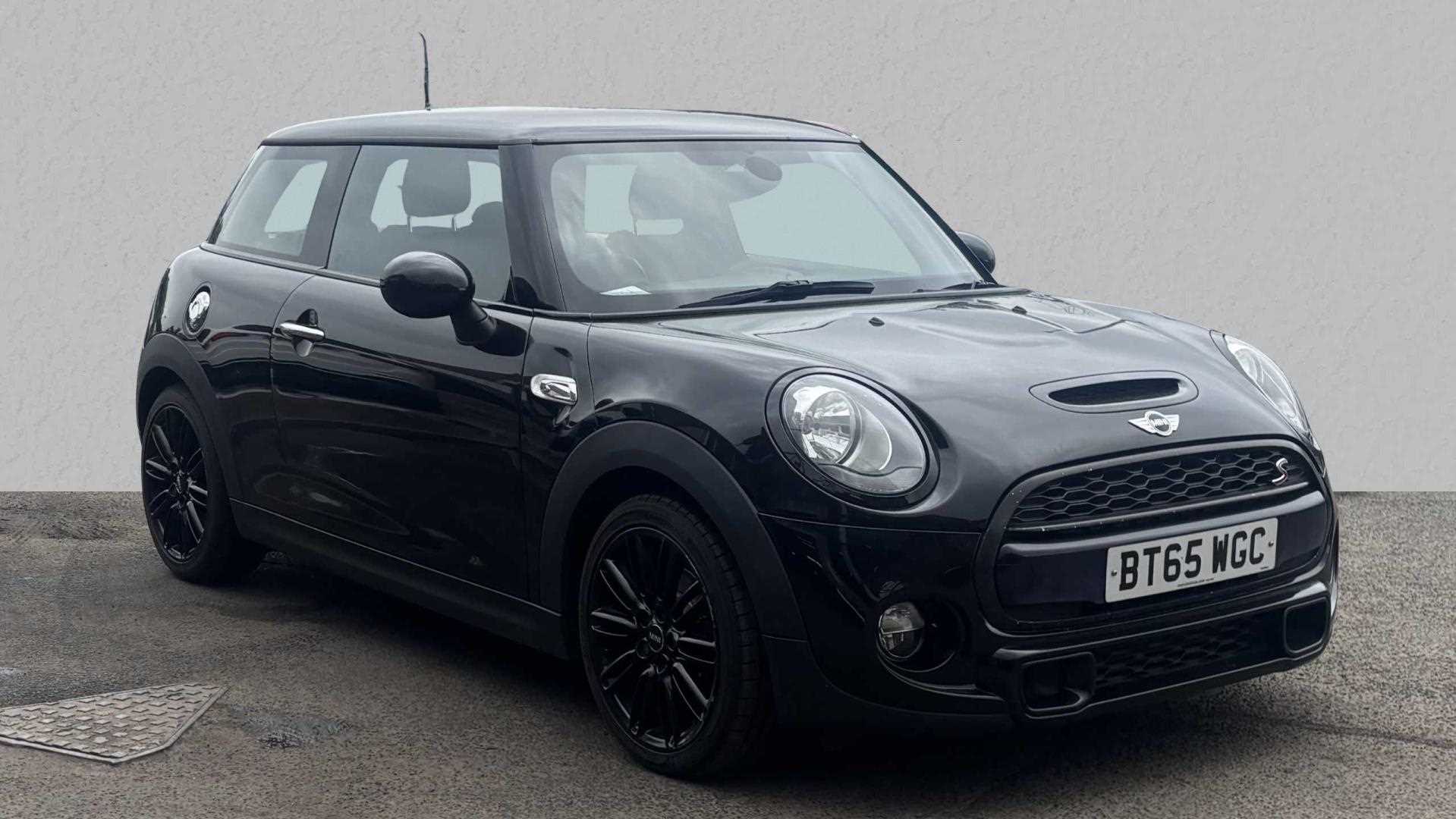 Main listing image - MINI Hatchback
