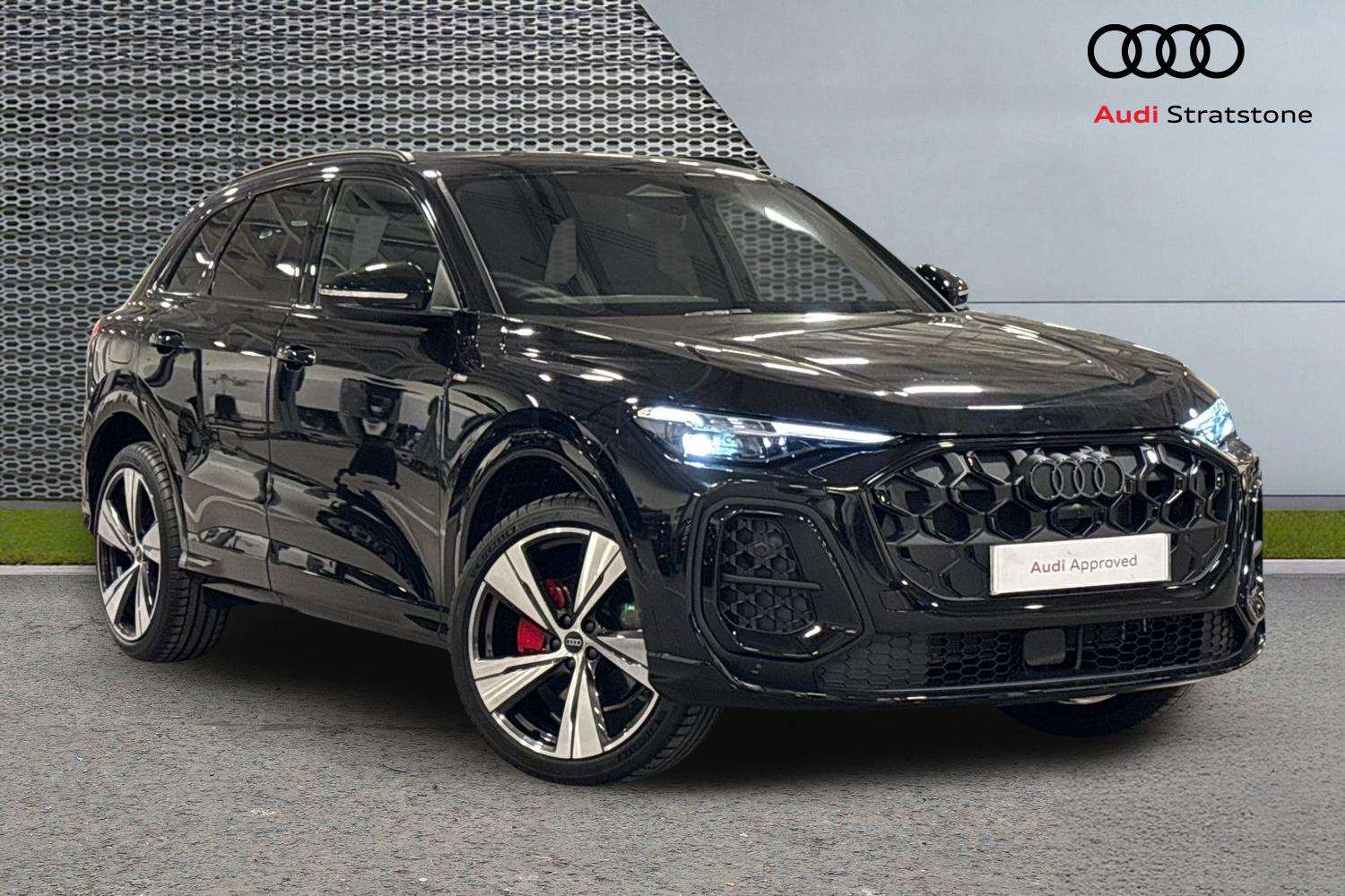 Main listing image - Audi Q5