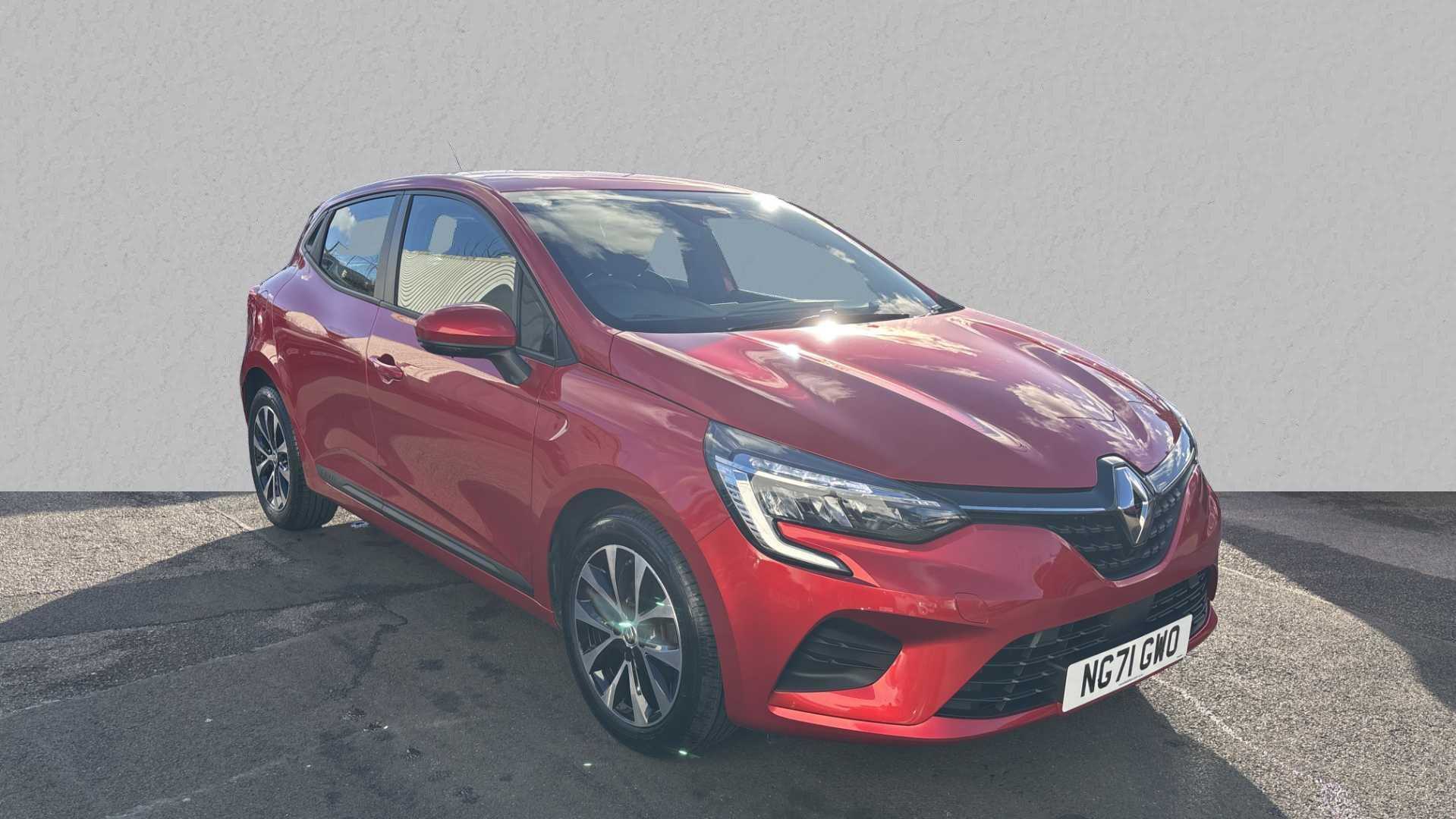 Main listing image - Renault Clio