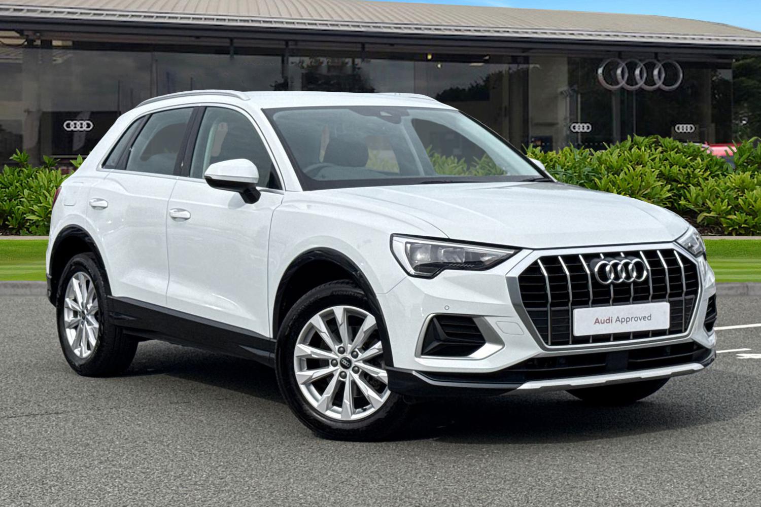 Main listing image - Audi Q3