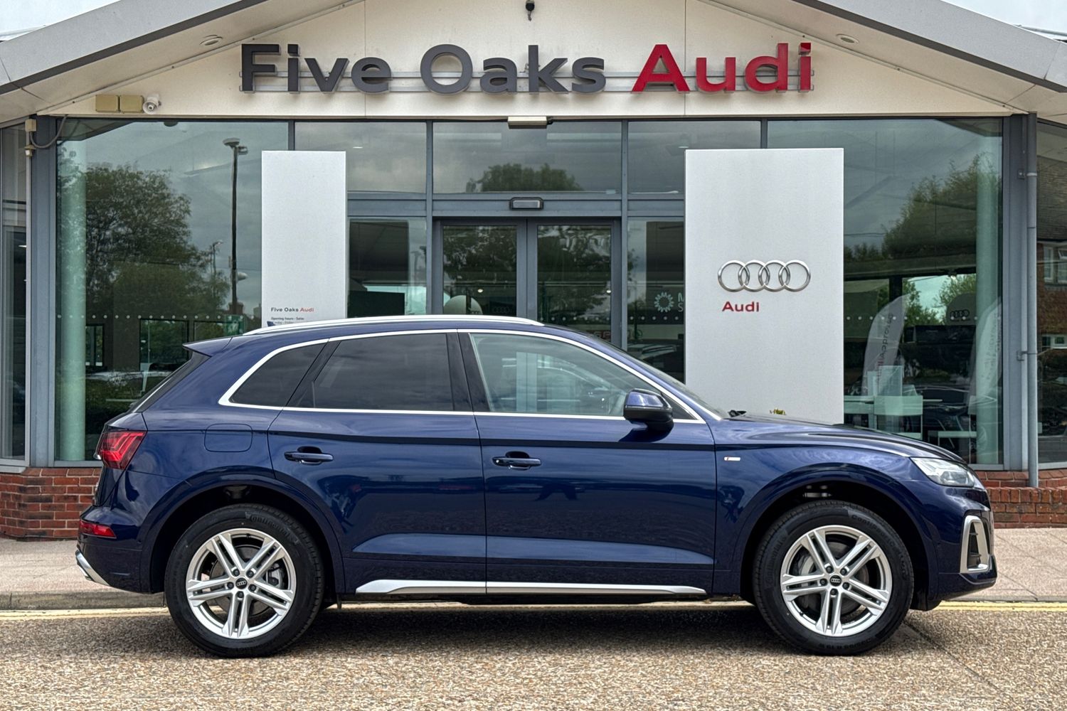 Main listing image - Audi Q5