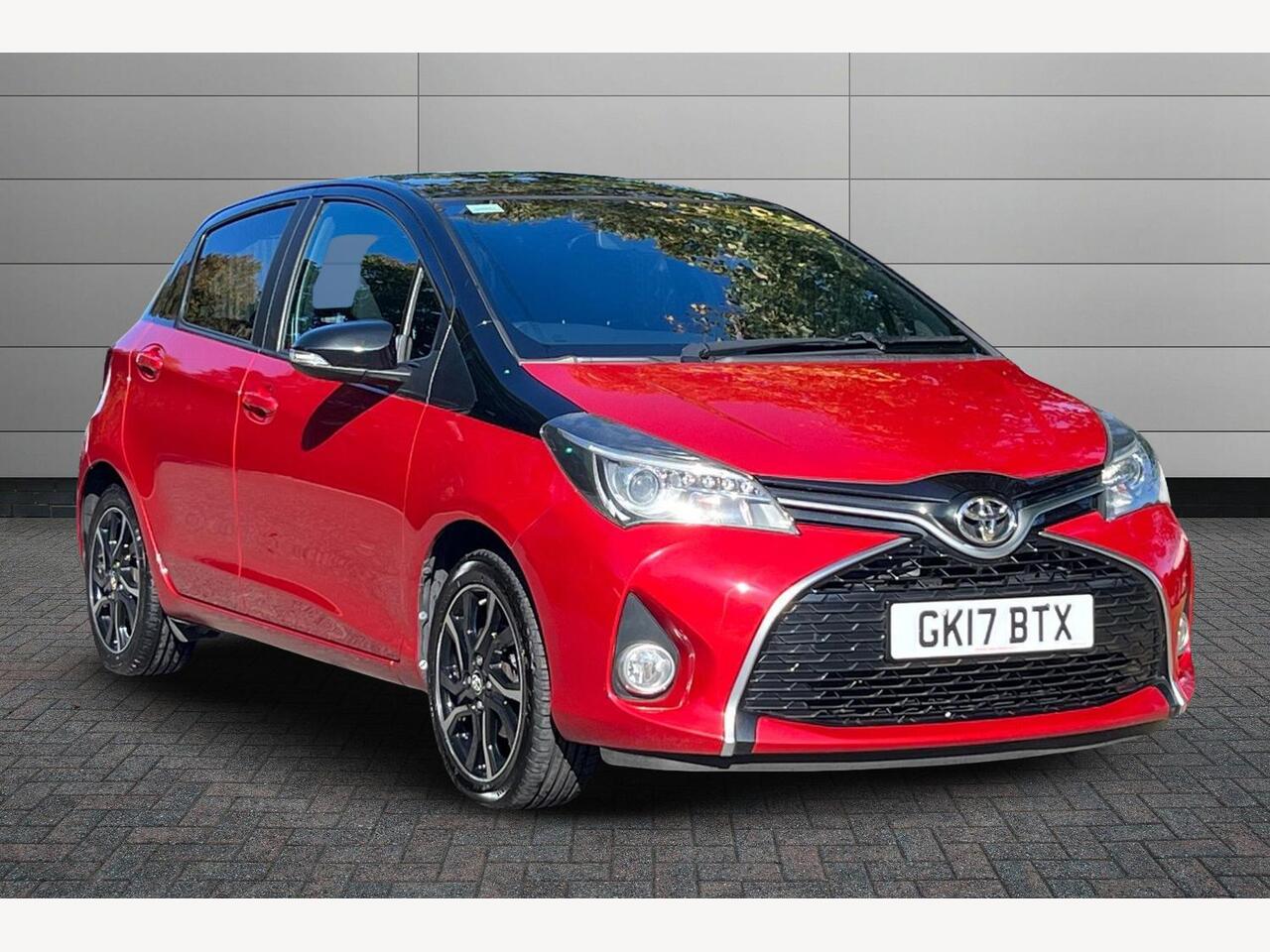 Main listing image - Toyota Yaris