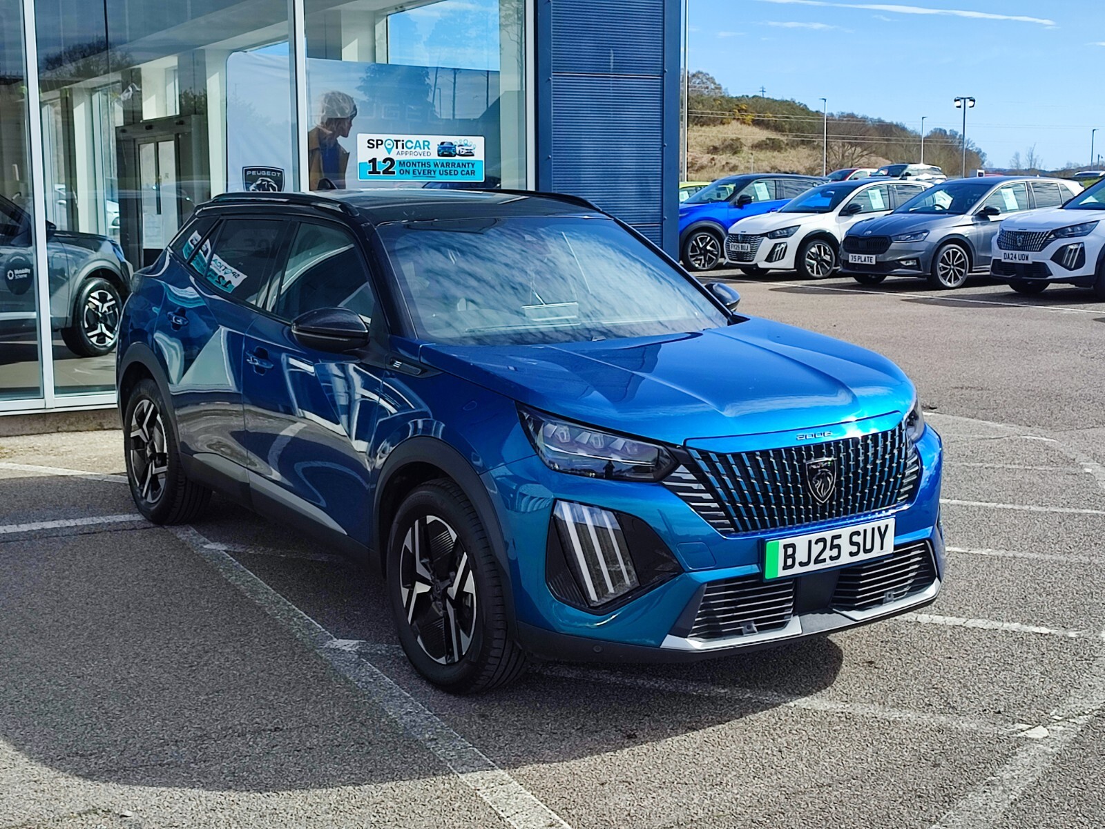 Main listing image - Peugeot e-2008