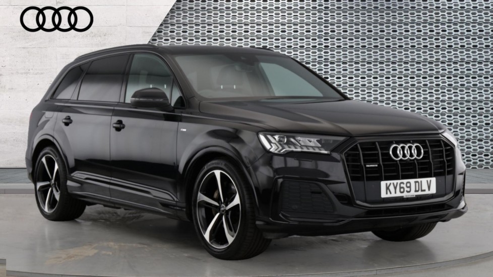 Main listing image - Audi Q7