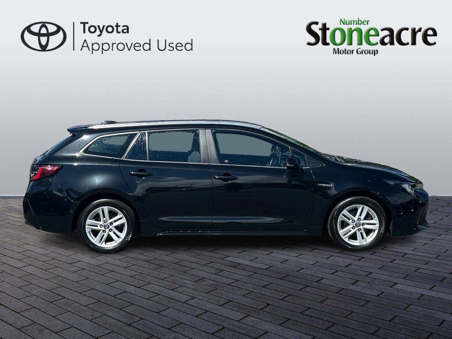 Main listing image - Toyota Corolla