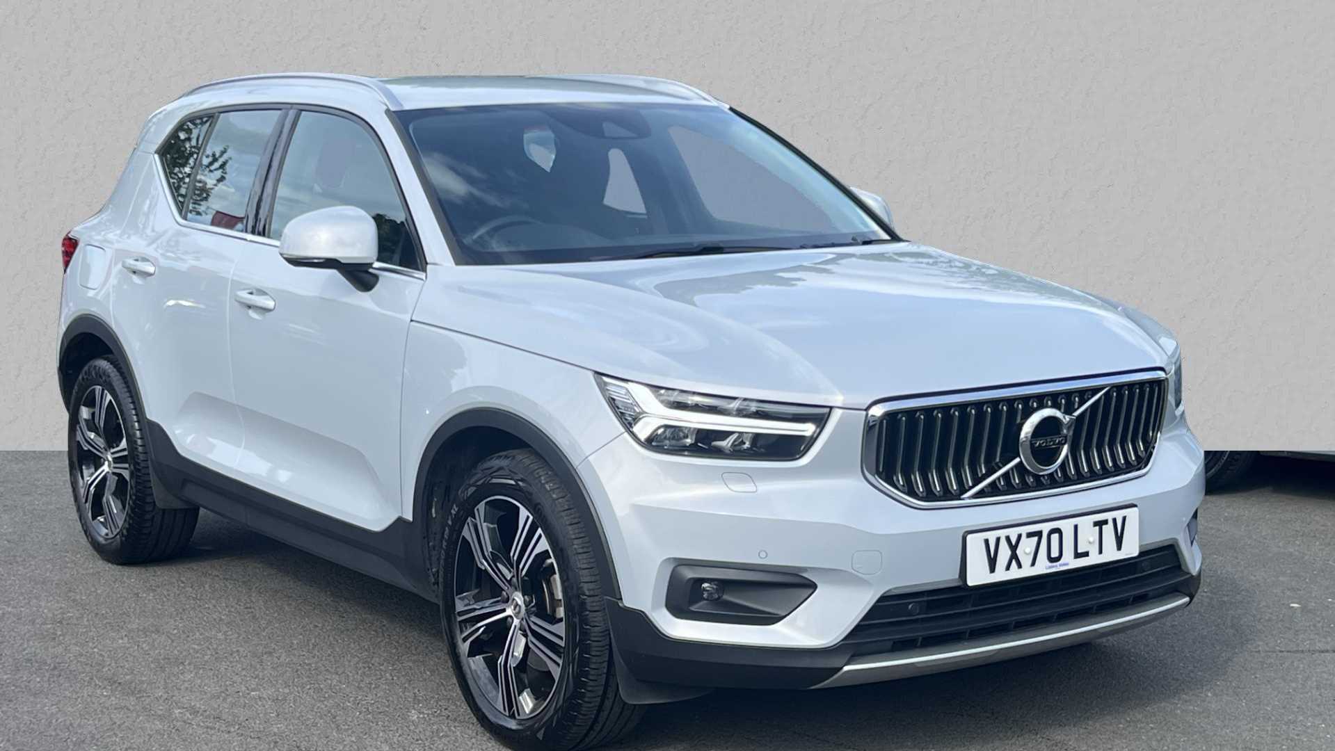 Main listing image - Volvo XC40