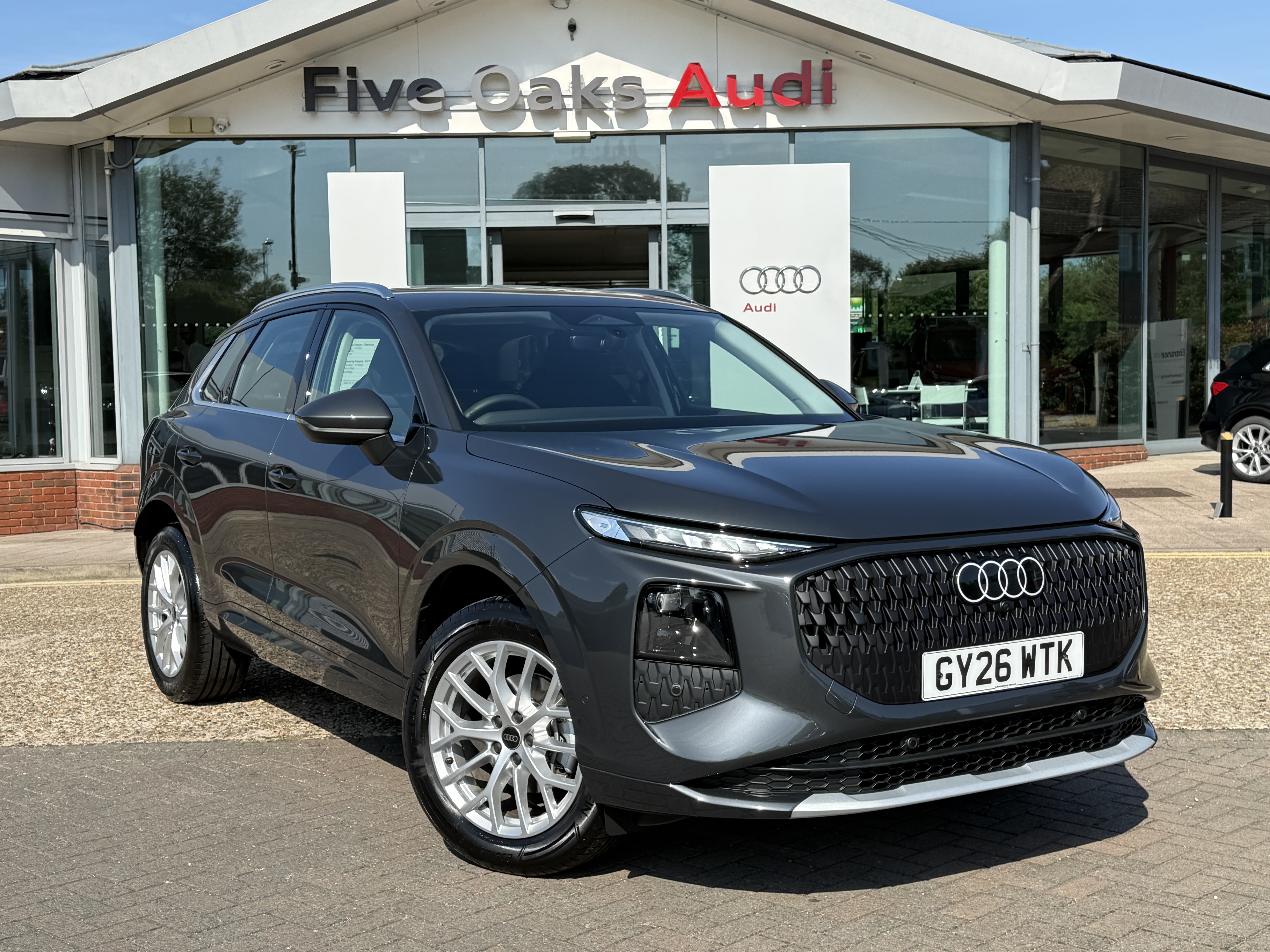 Main listing image - Audi Q3