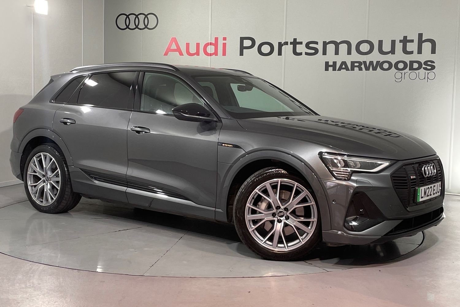 Main listing image - Audi e-tron