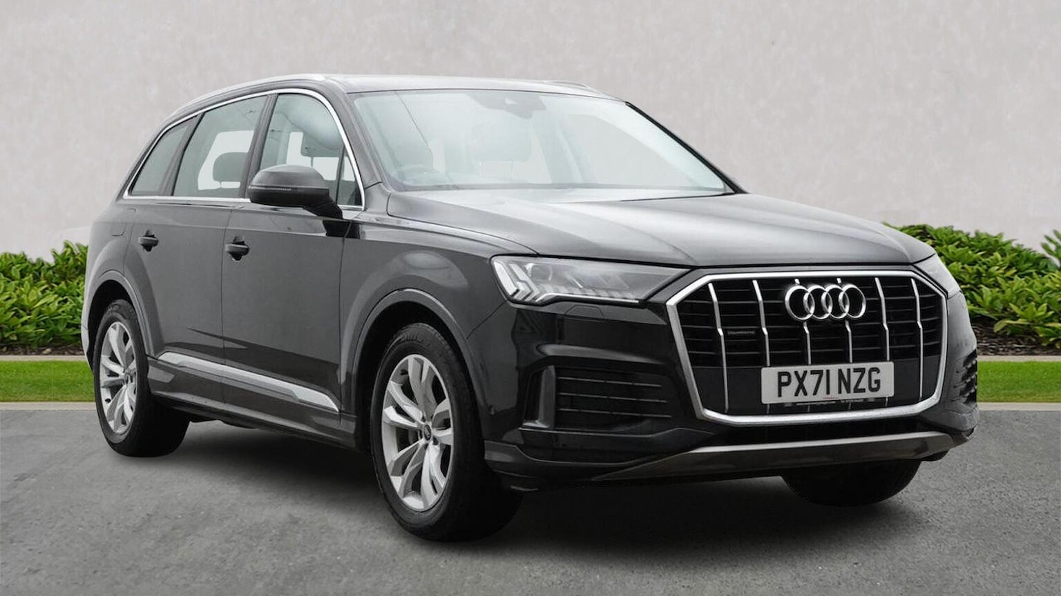 Main listing image - Audi Q7