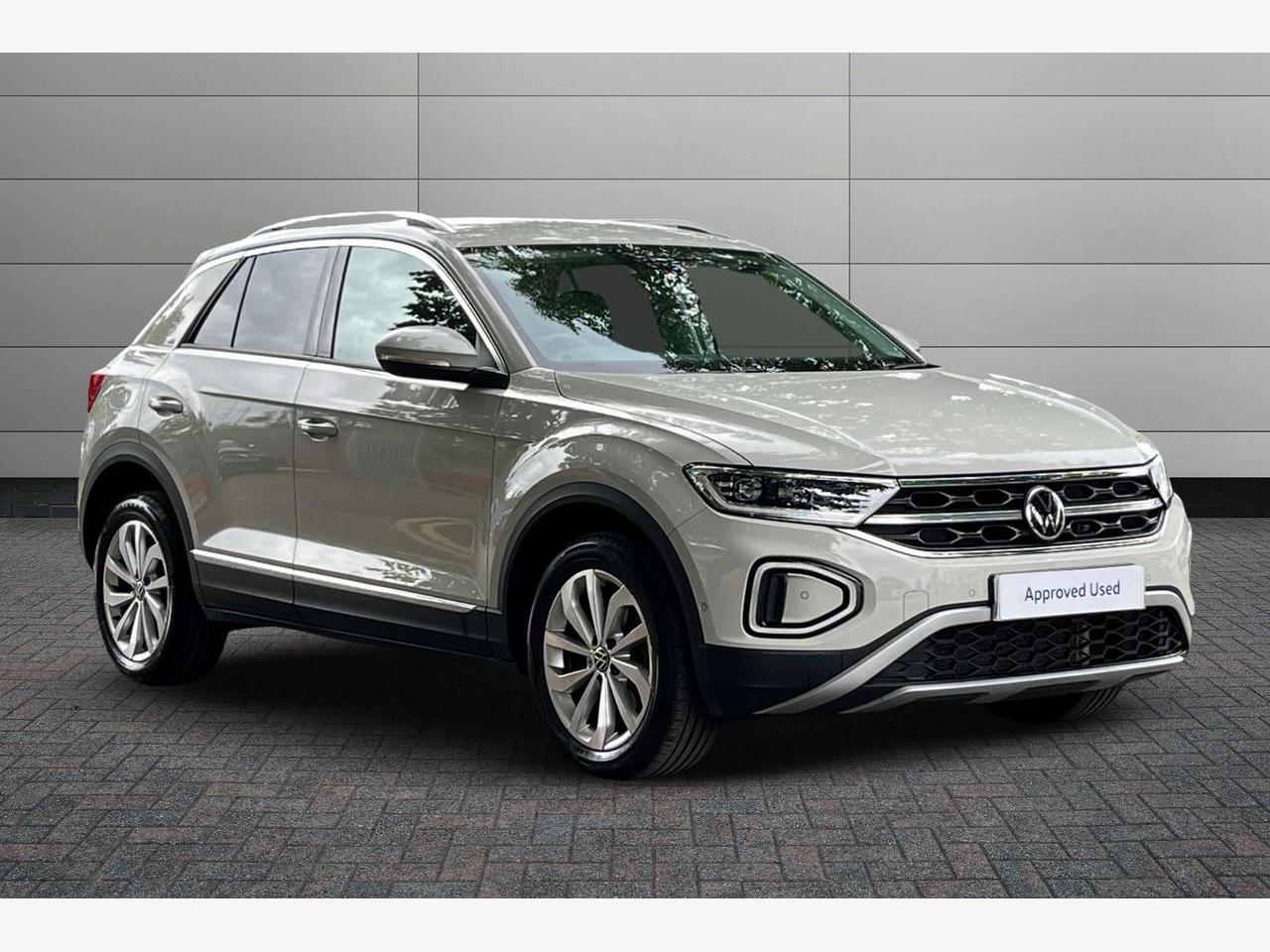 Main listing image - Volkswagen T-Roc