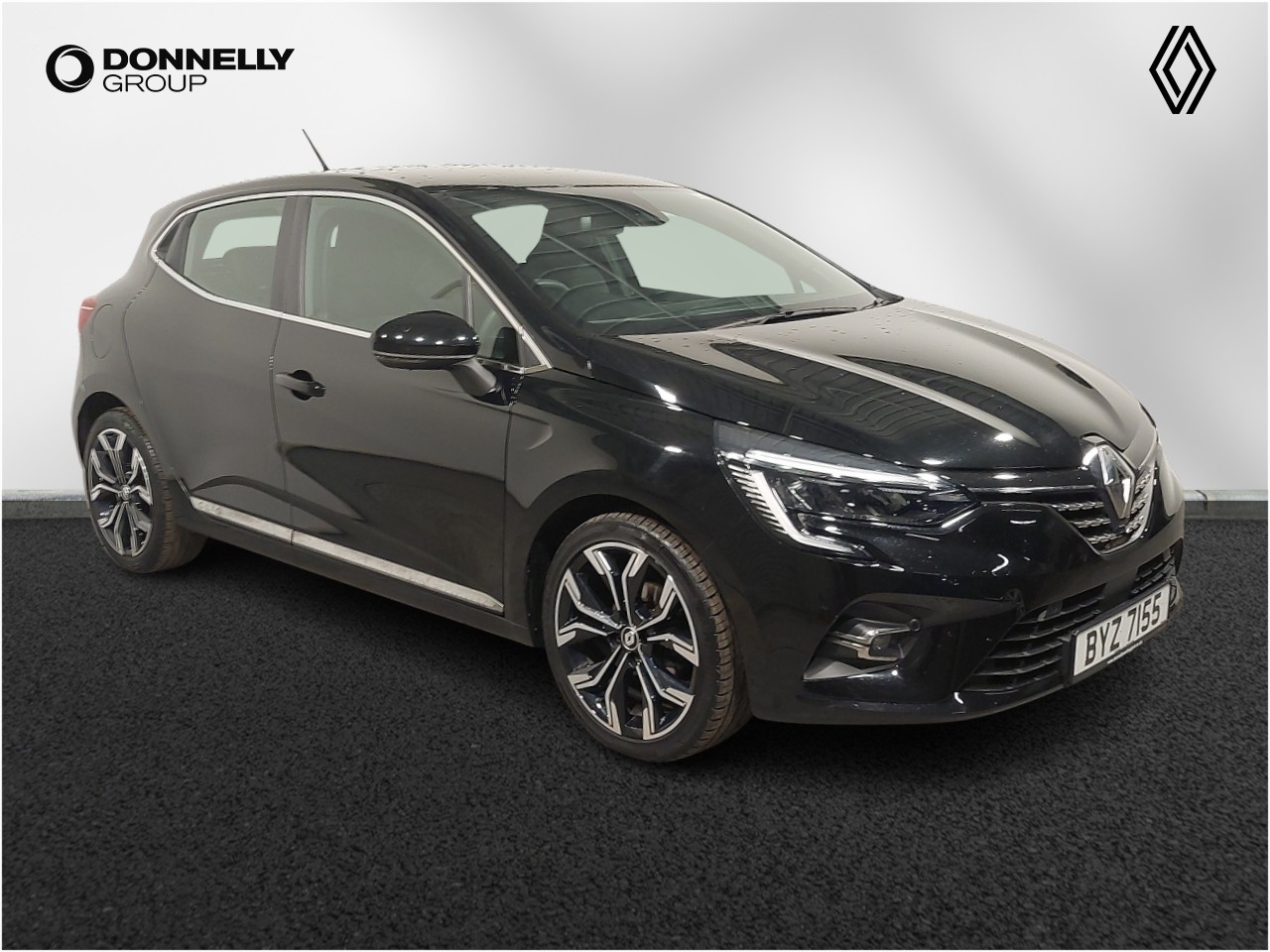 Main listing image - Renault Clio