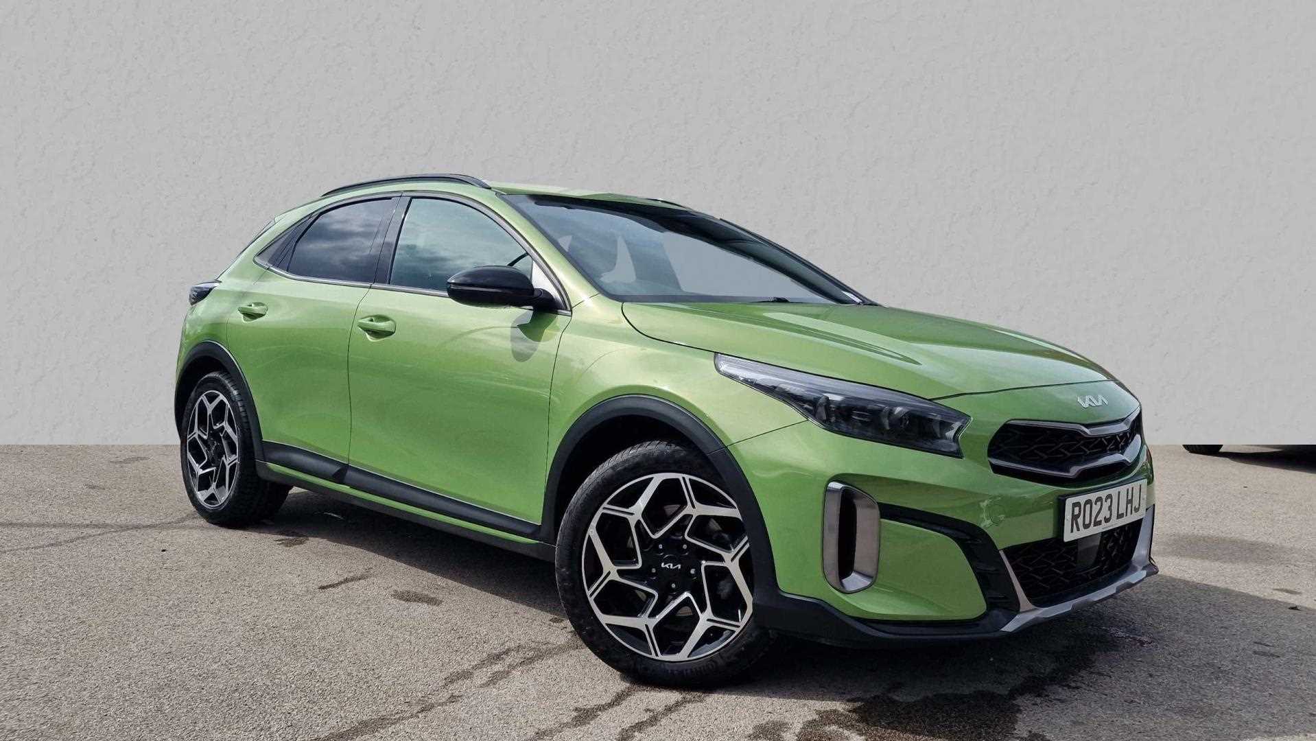 Main listing image - Kia XCeed