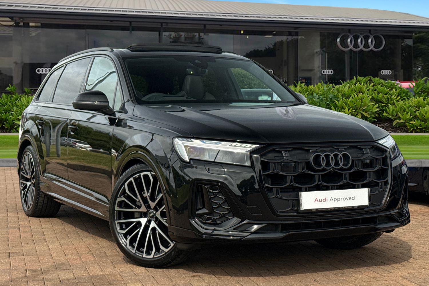 Main listing image - Audi Q7