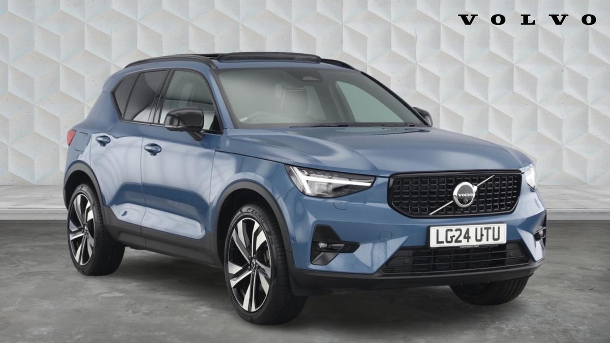 Main listing image - Volvo XC40