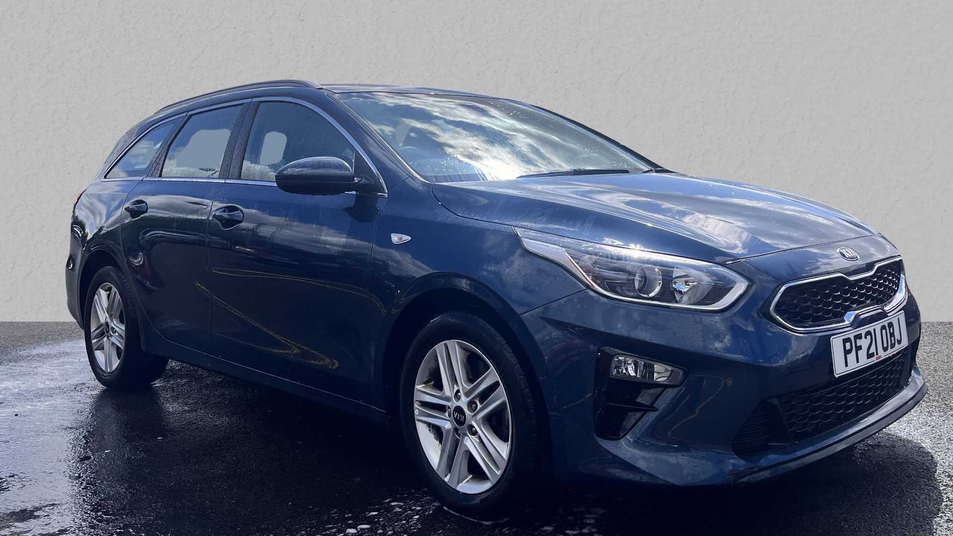 Main listing image - Kia Ceed SW