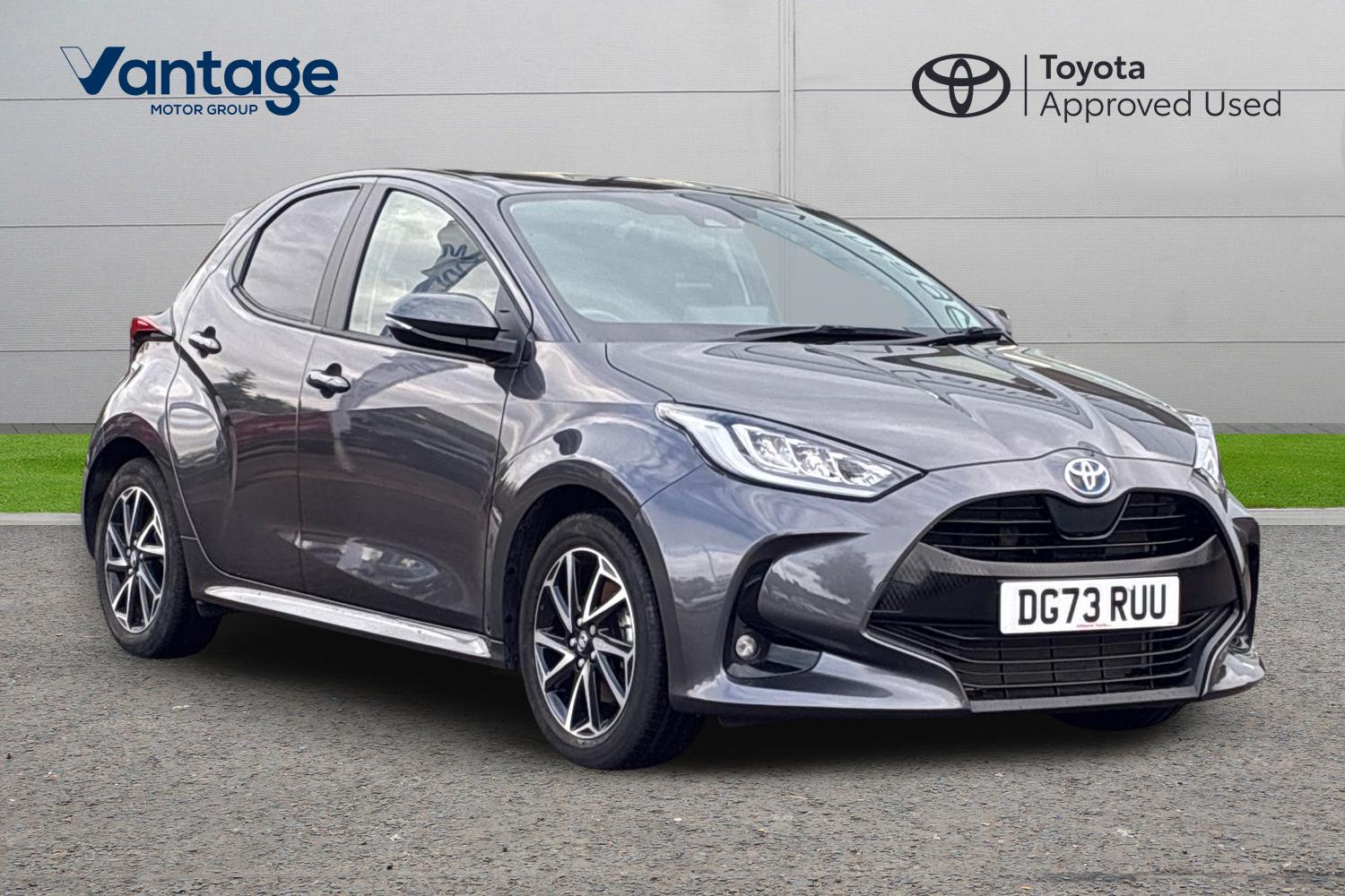 Main listing image - Toyota Yaris