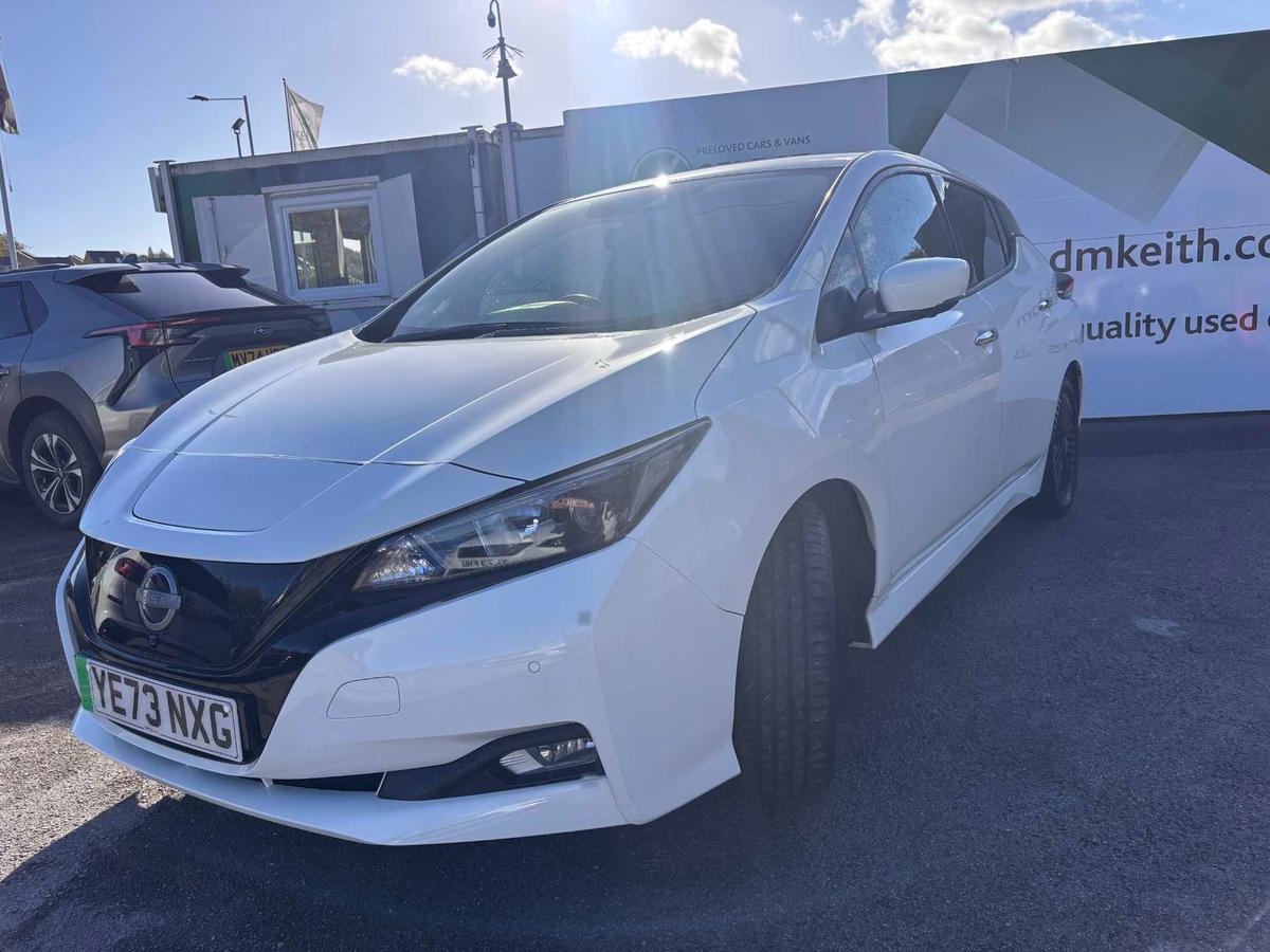 Main listing image - Nissan Leaf