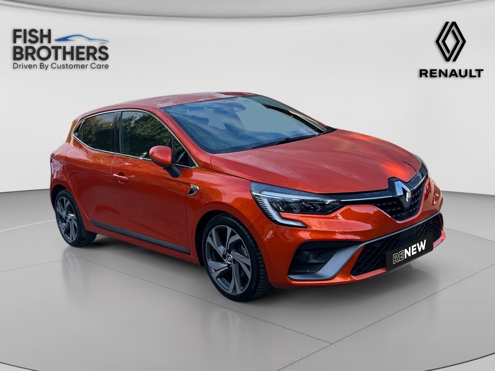 Main listing image - Renault Clio