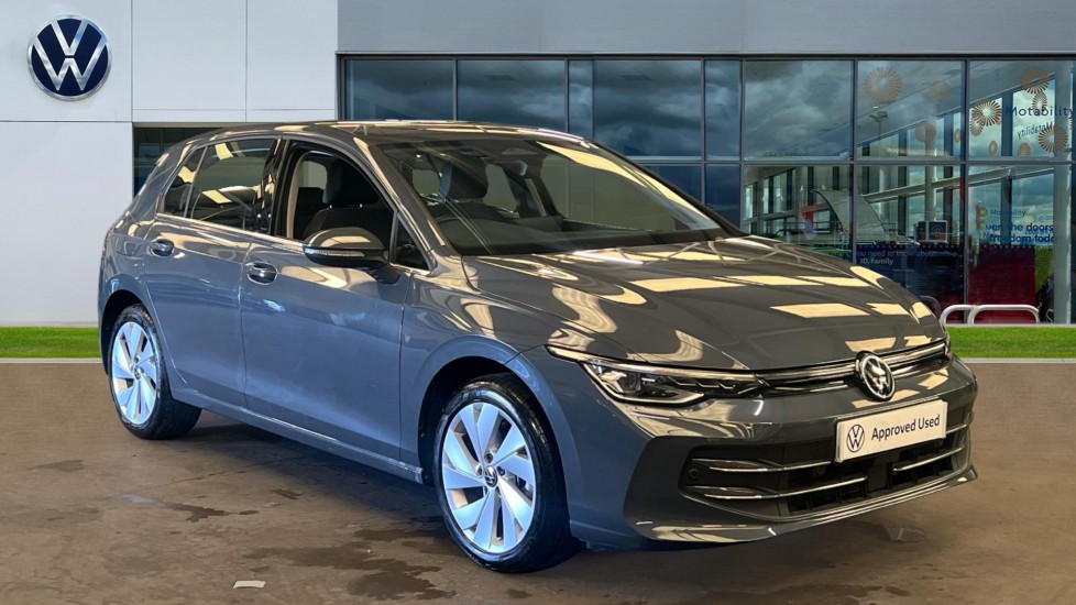 Main listing image - Volkswagen Golf
