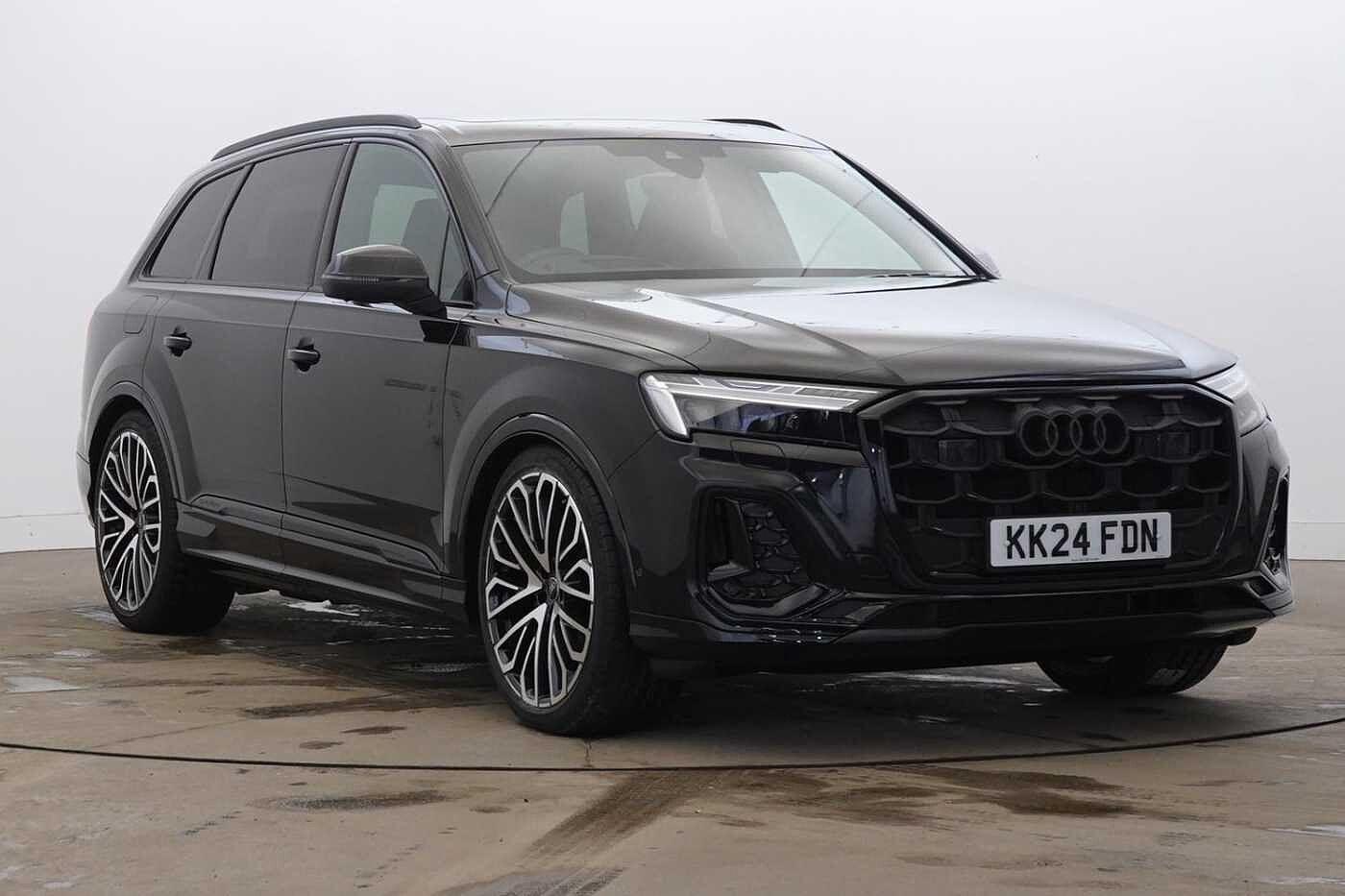 Main listing image - Audi Q7