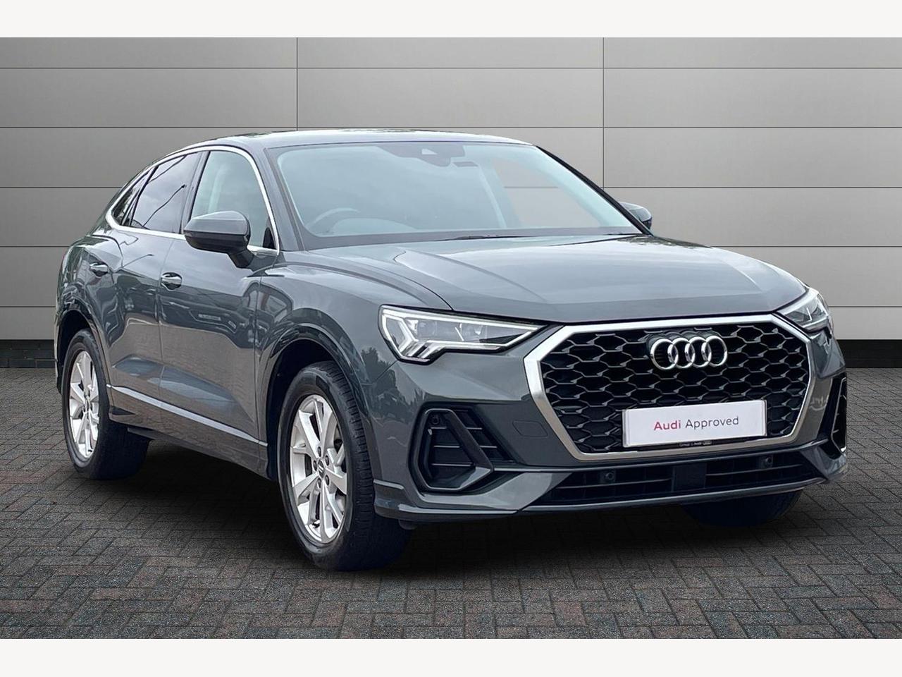 Main listing image - Audi Q3