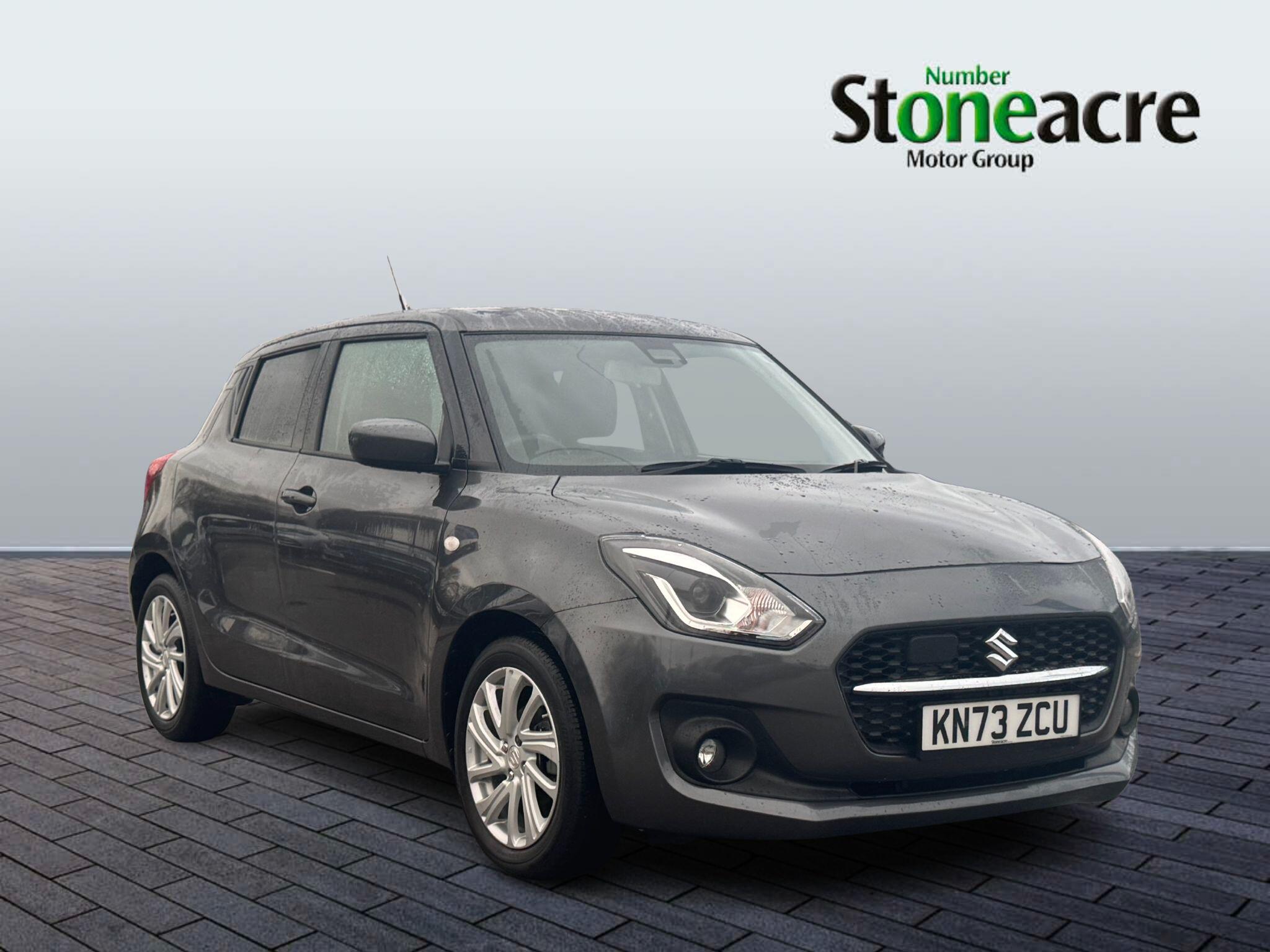 Main listing image - Suzuki Swift