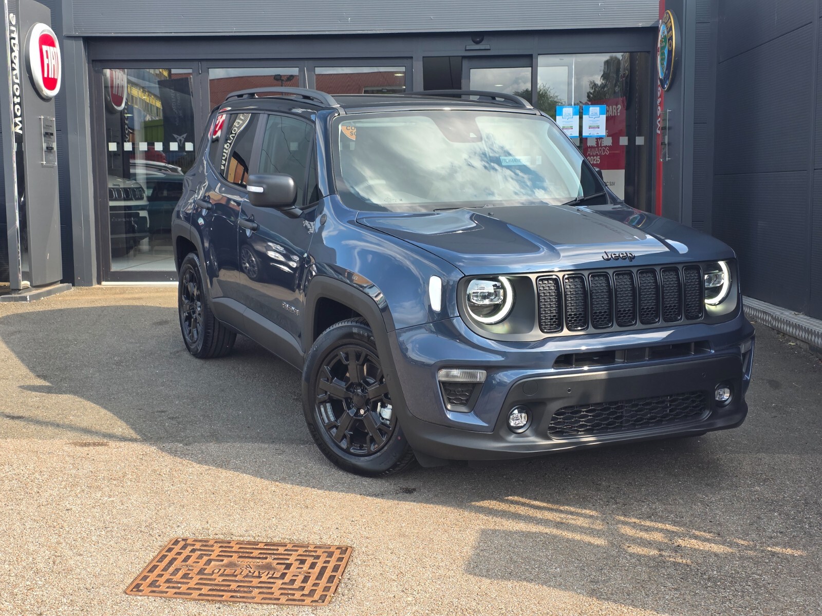 Main listing image - Jeep Renegade