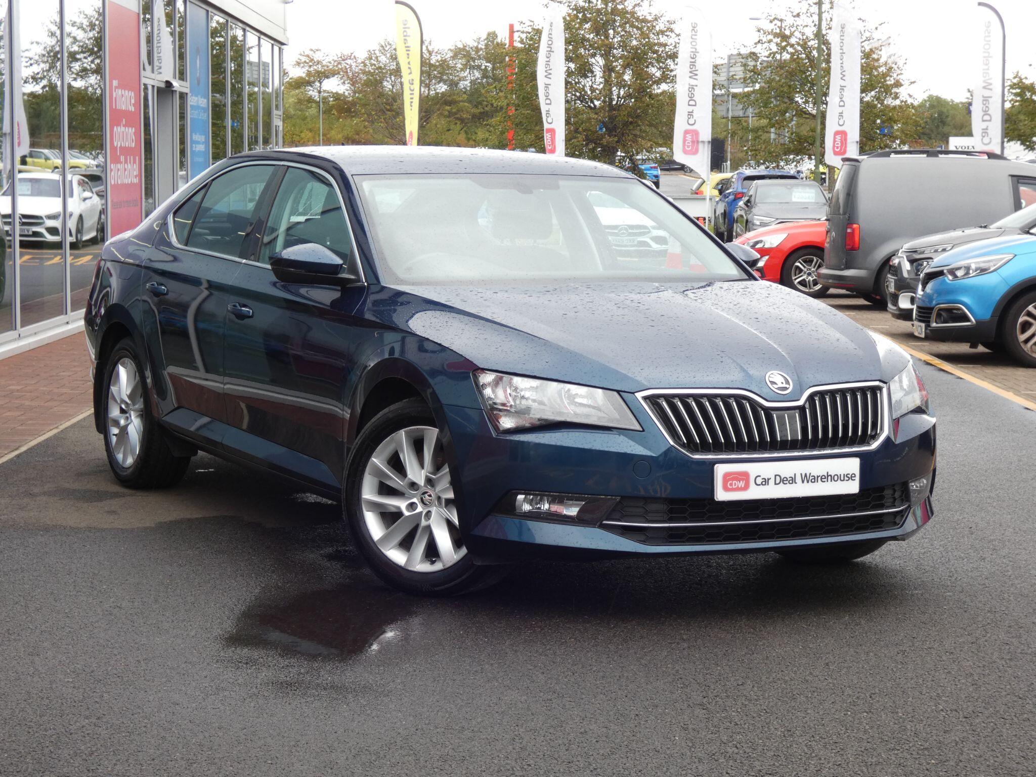 Main listing image - Skoda Superb