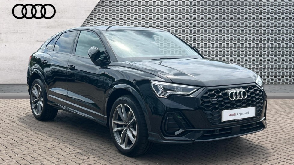 Main listing image - Audi Q3