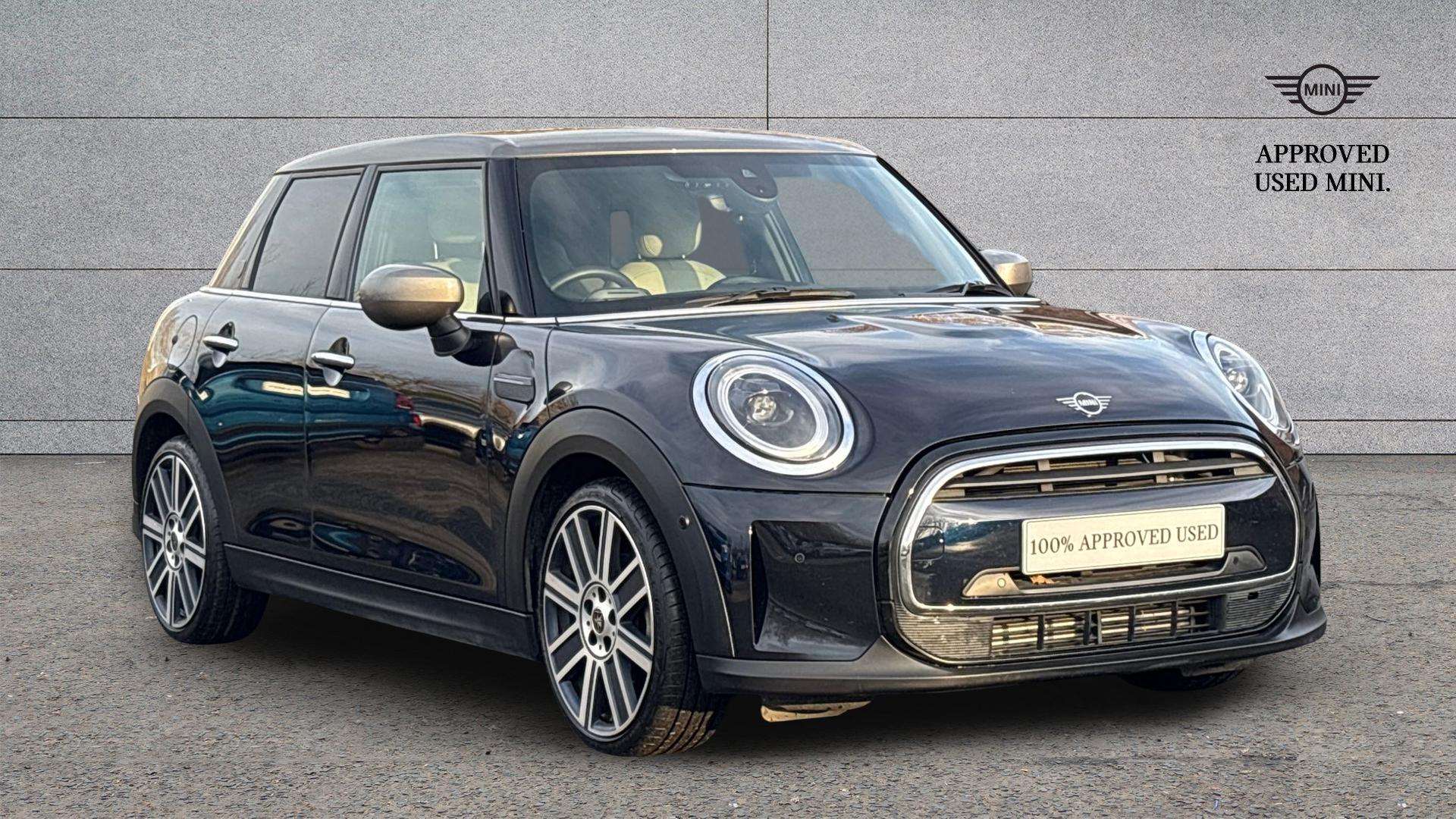Main listing image - MINI Hatchback 5dr