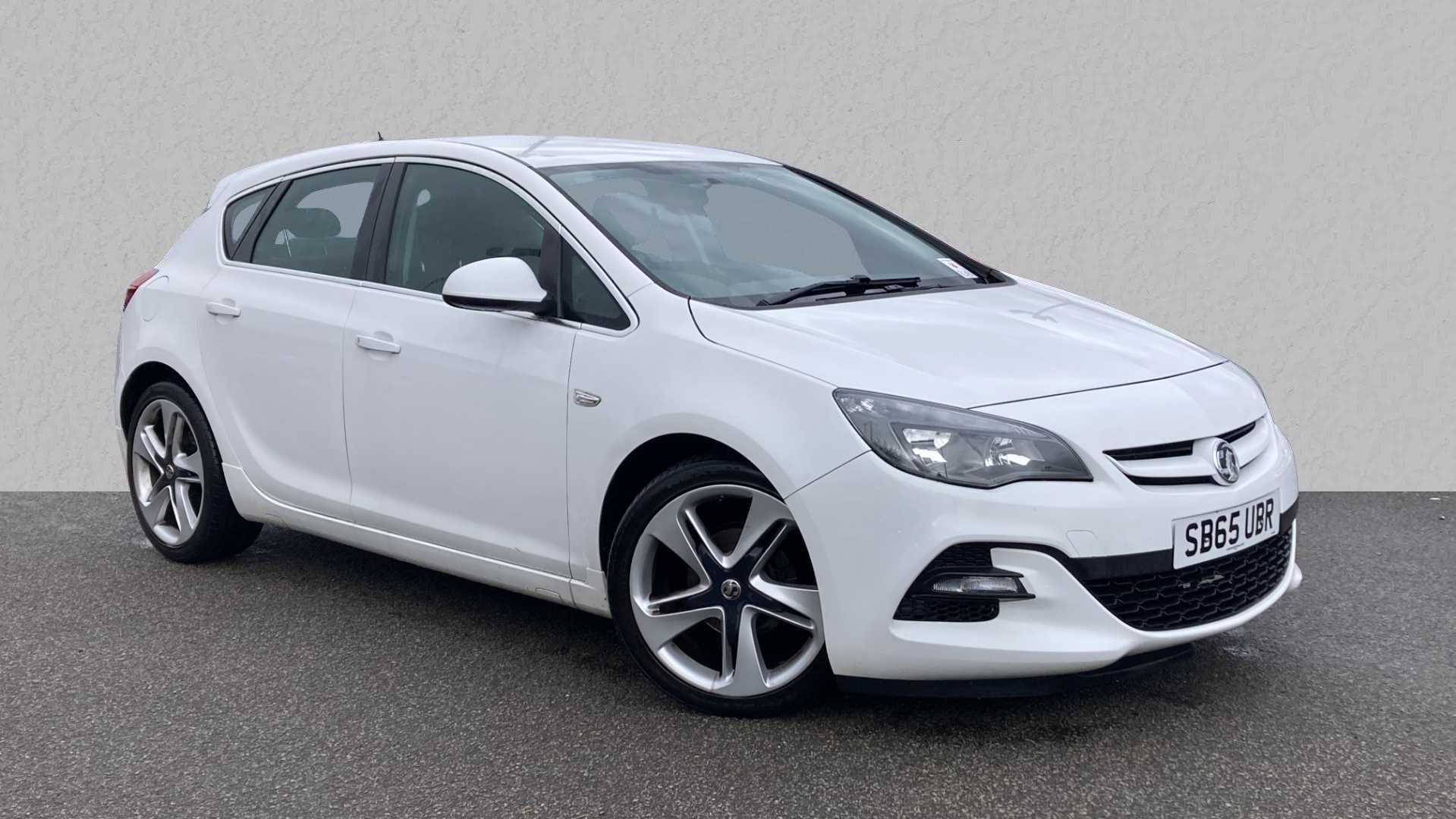 Main listing image - Vauxhall Astra