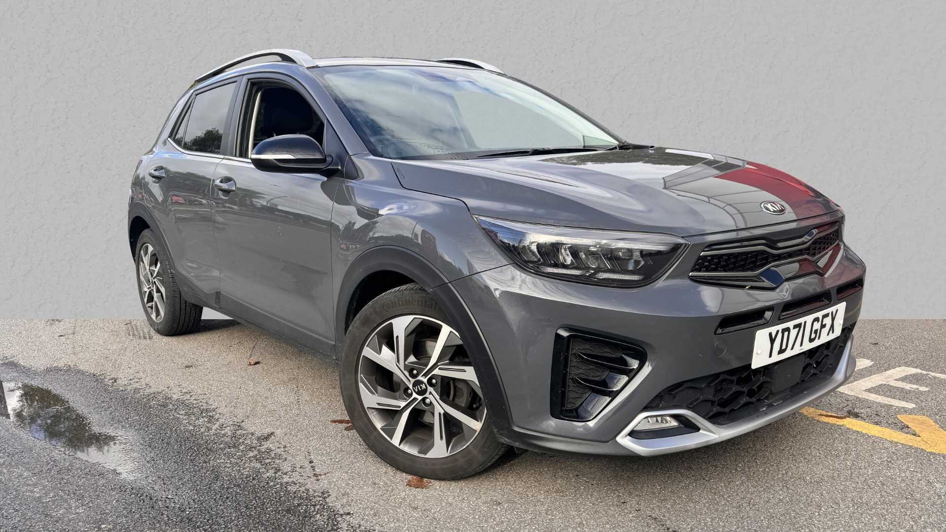 Main listing image - Kia Stonic