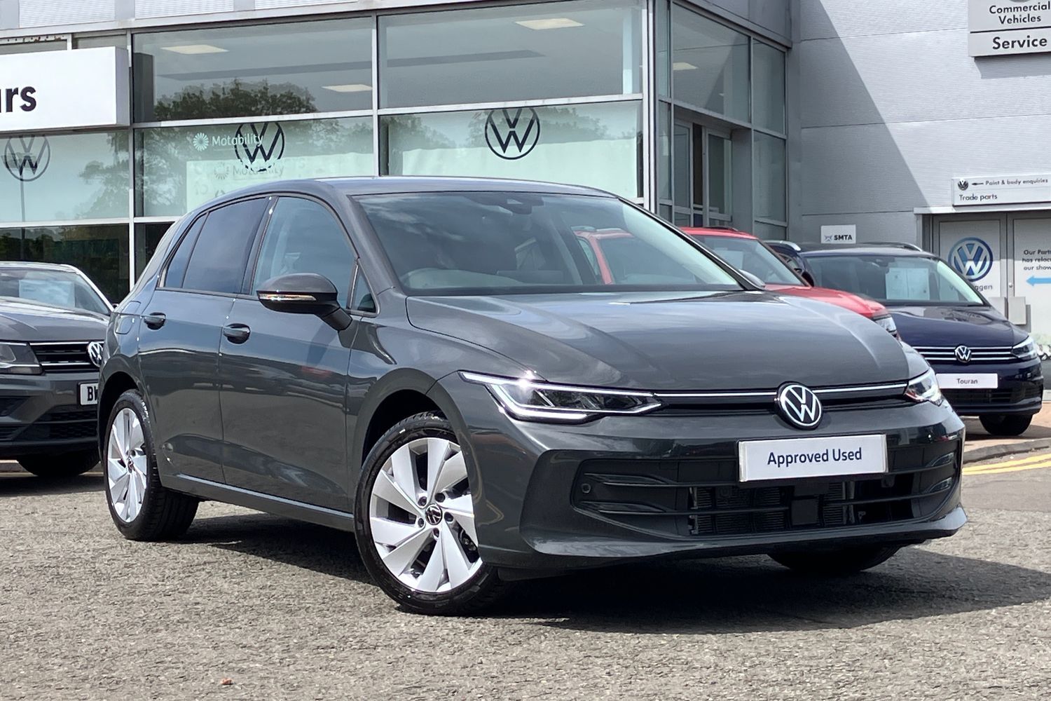 Main listing image - Volkswagen Golf