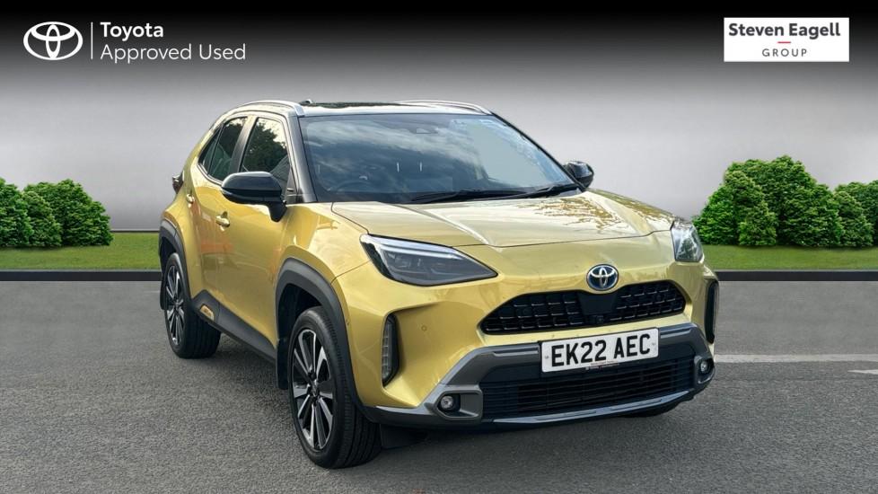 Main listing image - Toyota Yaris Cross