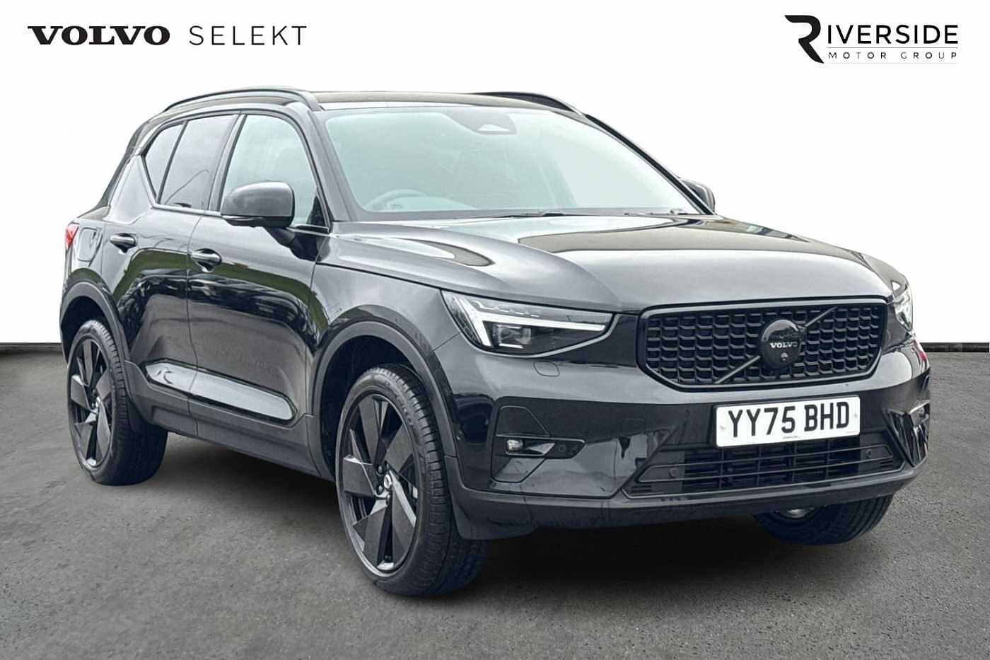 Main listing image - Volvo XC40