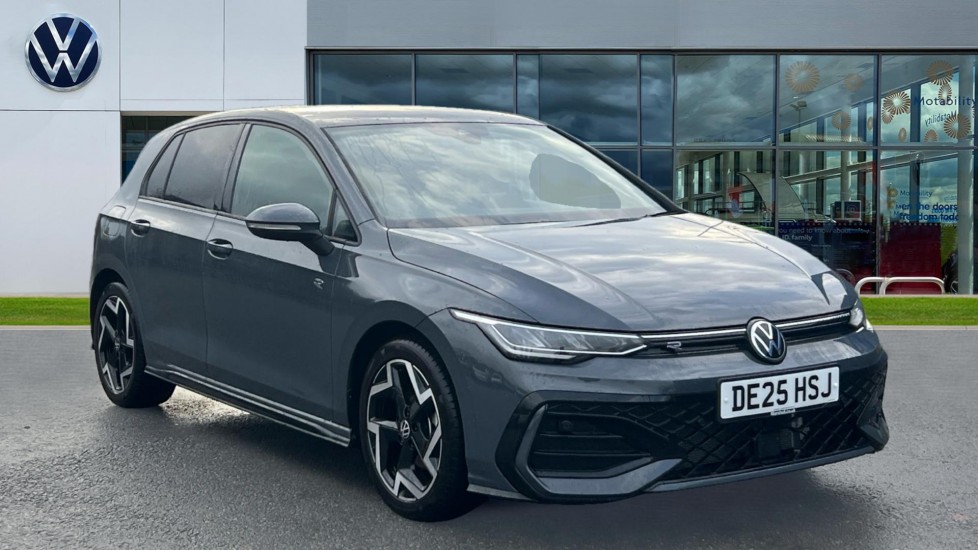 Main listing image - Volkswagen Golf