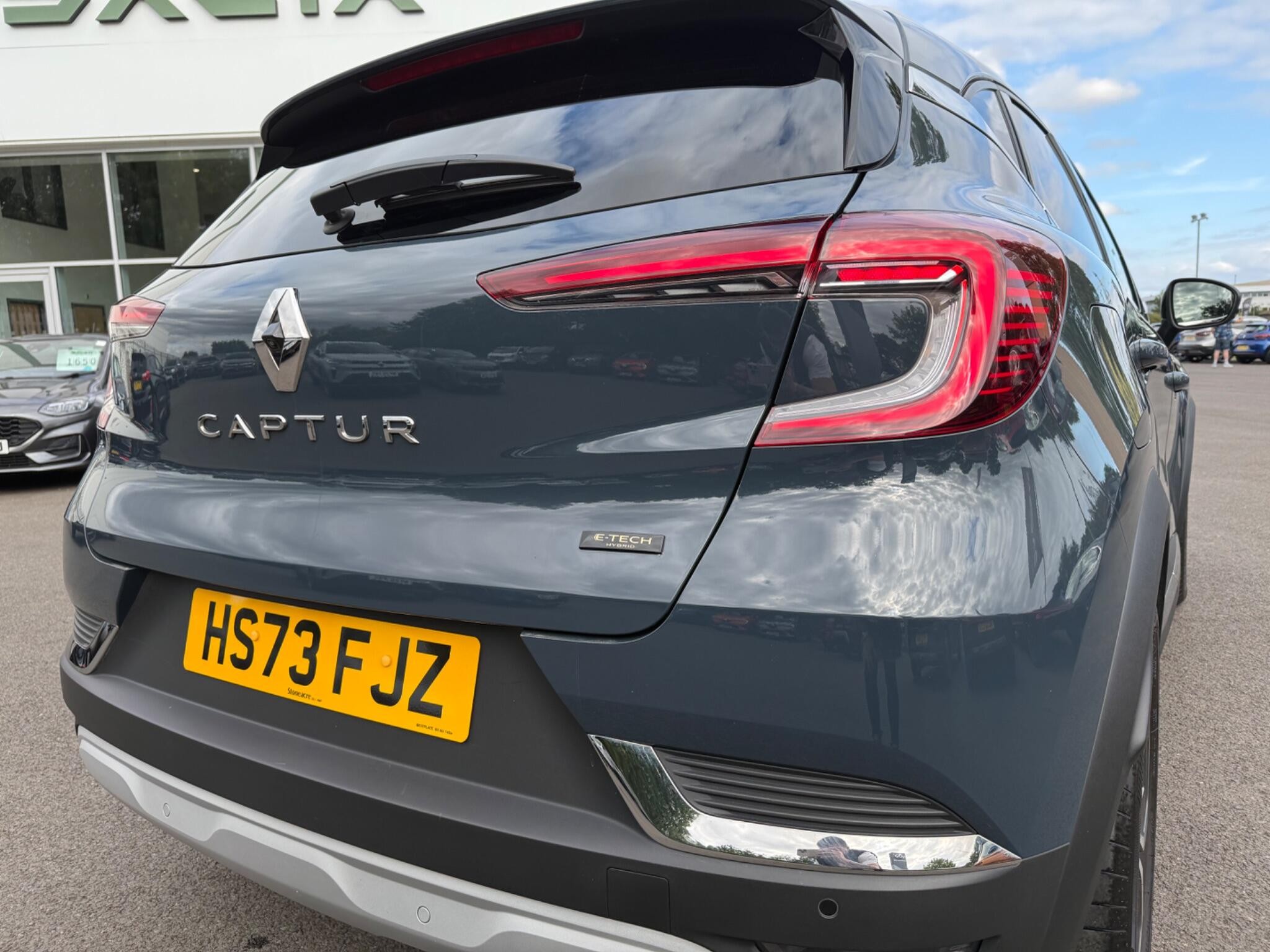 Main listing image - Renault Captur