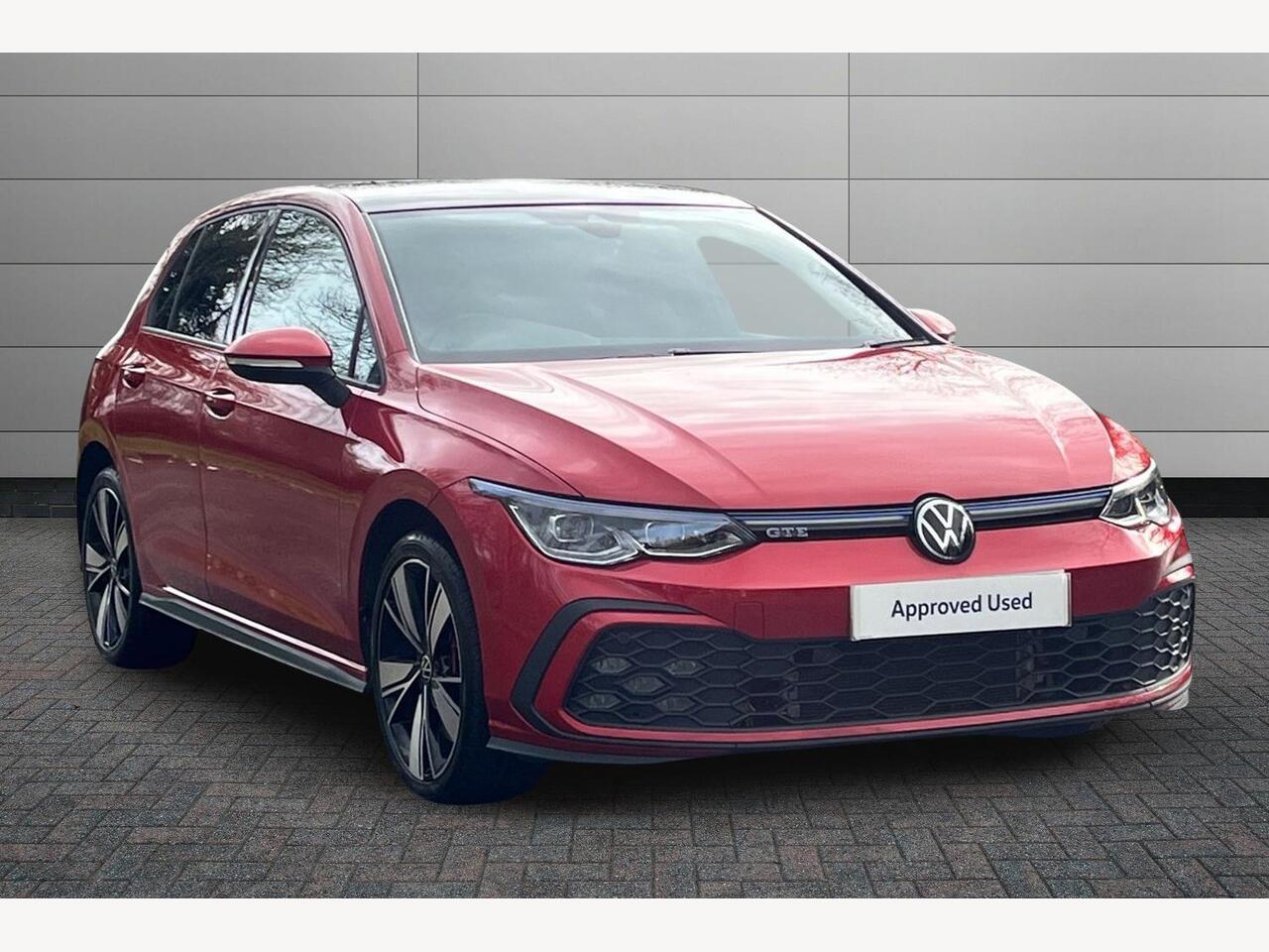 Main listing image - Volkswagen Golf GTE