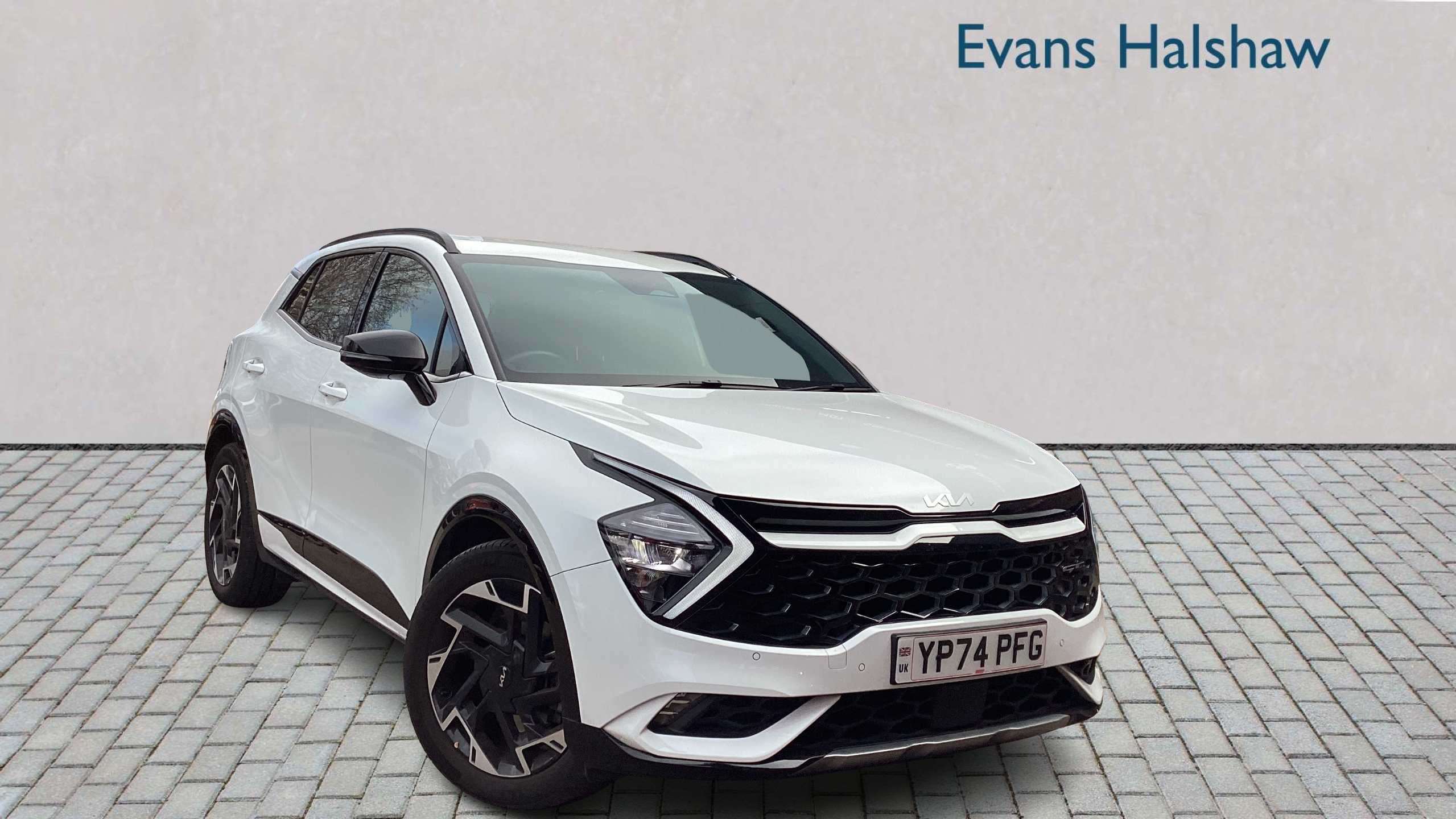 Main listing image - Kia Sportage