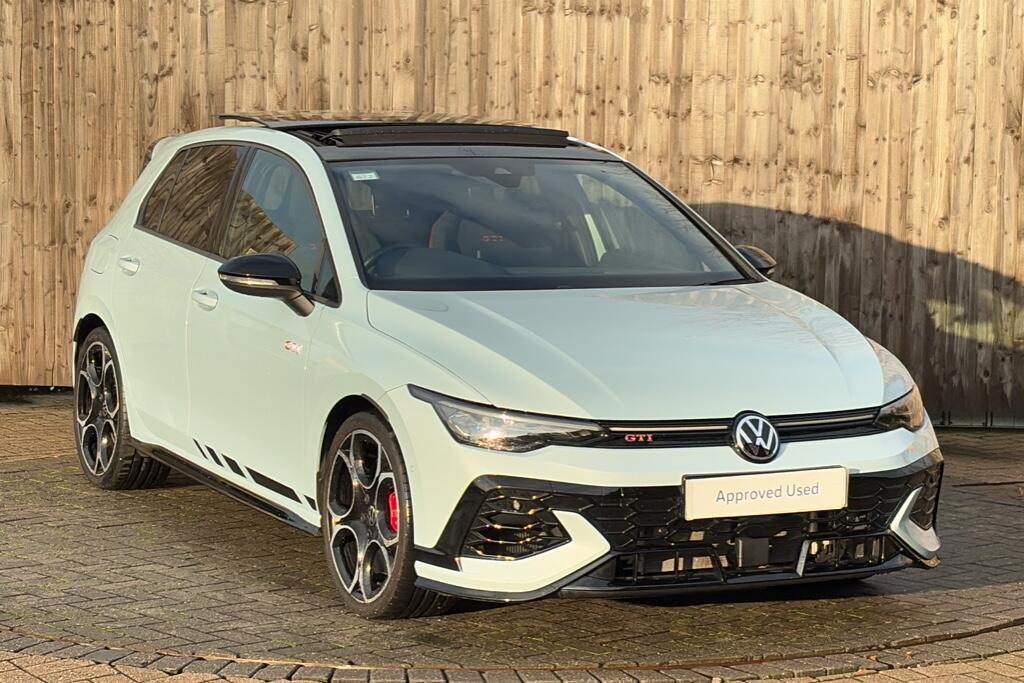 Main listing image - Volkswagen Golf GTI