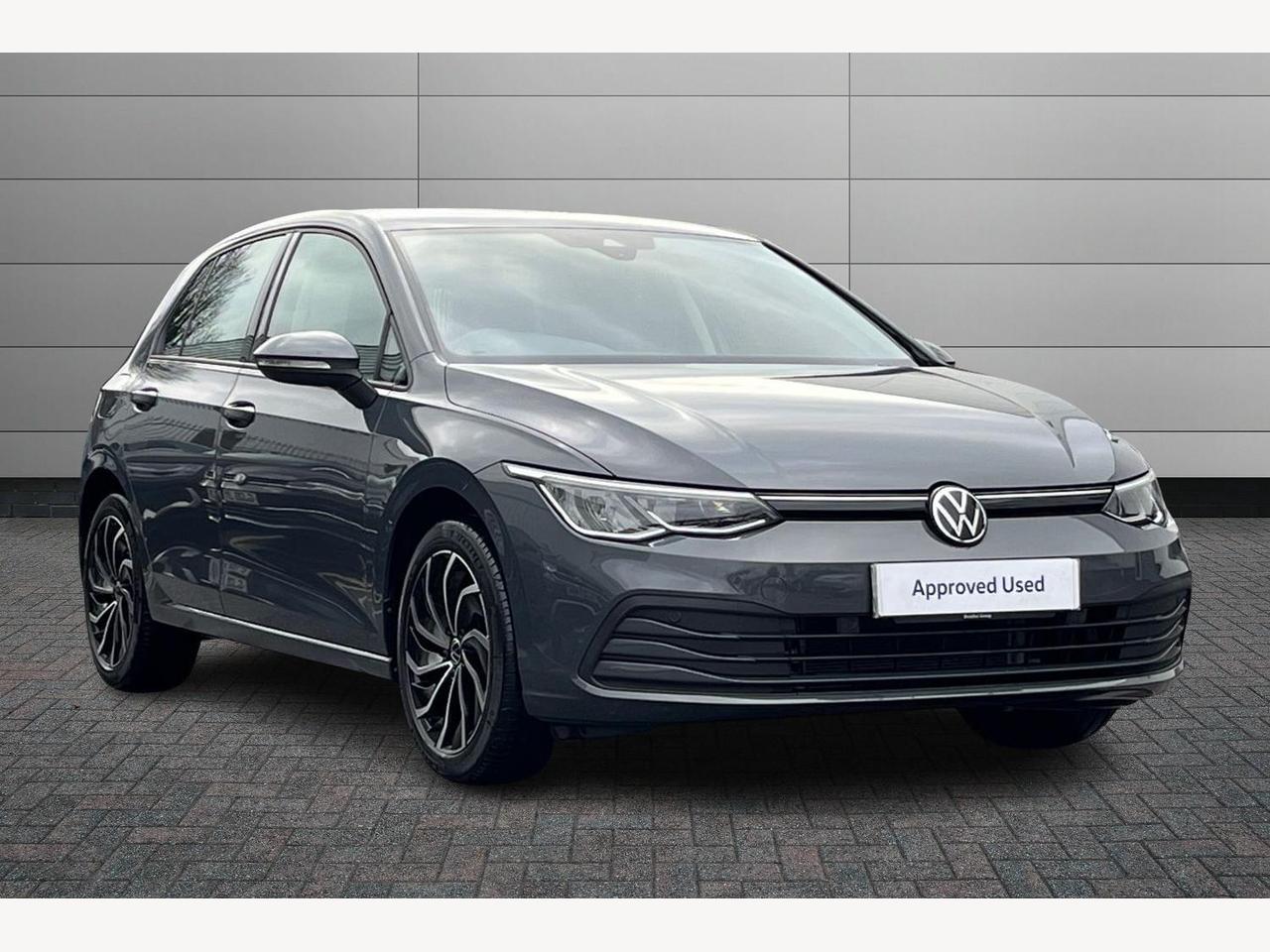 Main listing image - Volkswagen Golf