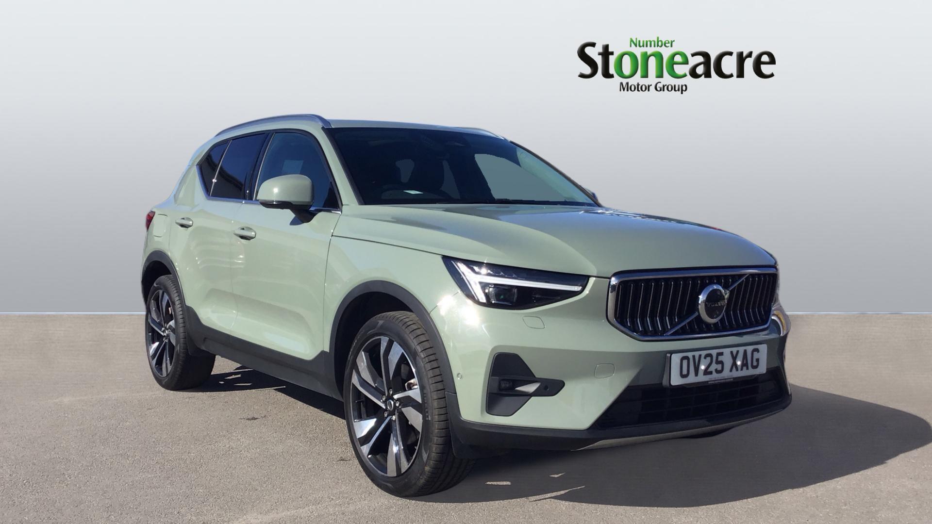 Main listing image - Volvo XC40